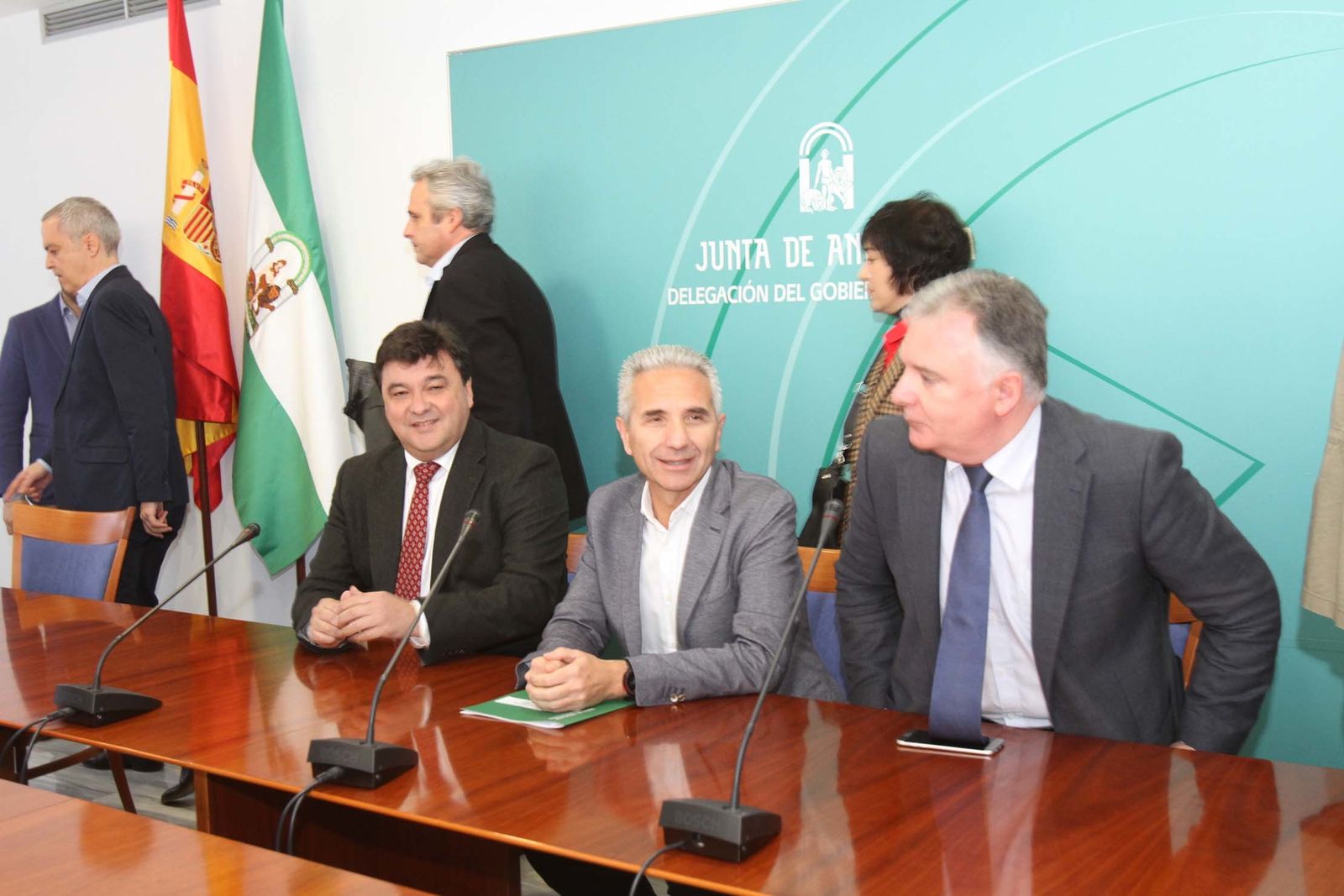 El consejero de Cultura, Miguel Ángel Vázquez, presenta el proyecto de rehabilitación del Banco de España como sede del Museo Arqueológico de Huelva.