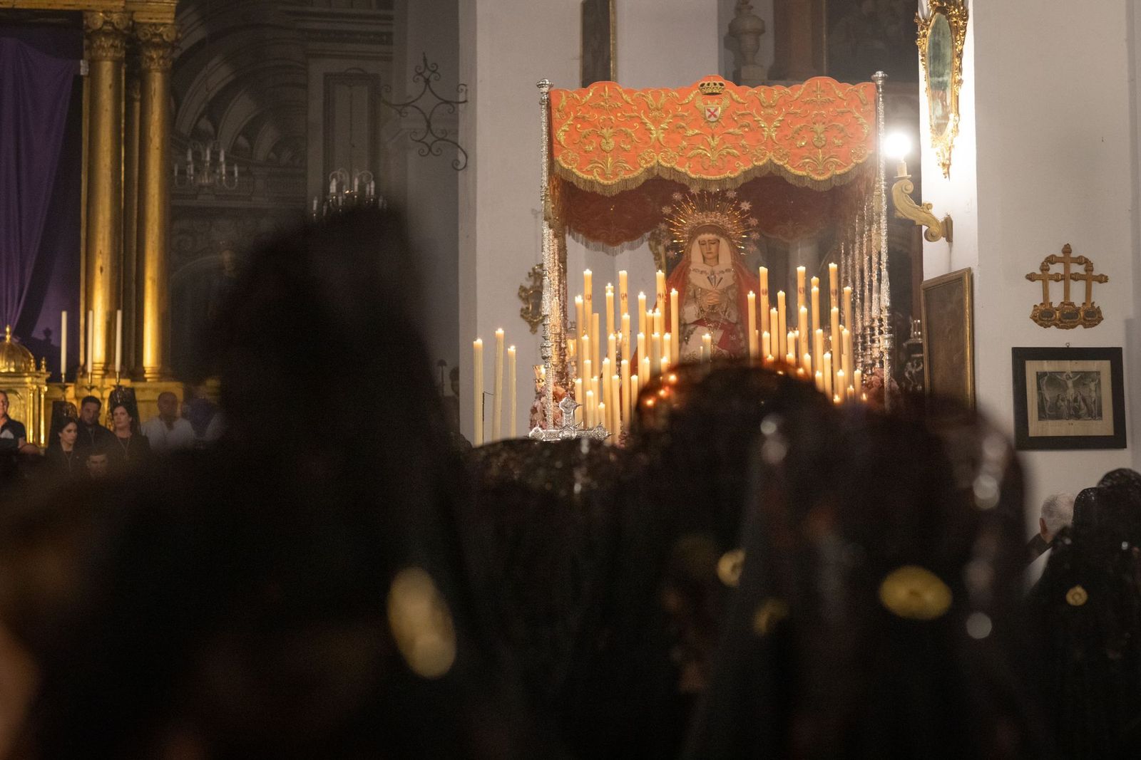 Las mejores fotos del Lunes Santo en Granada