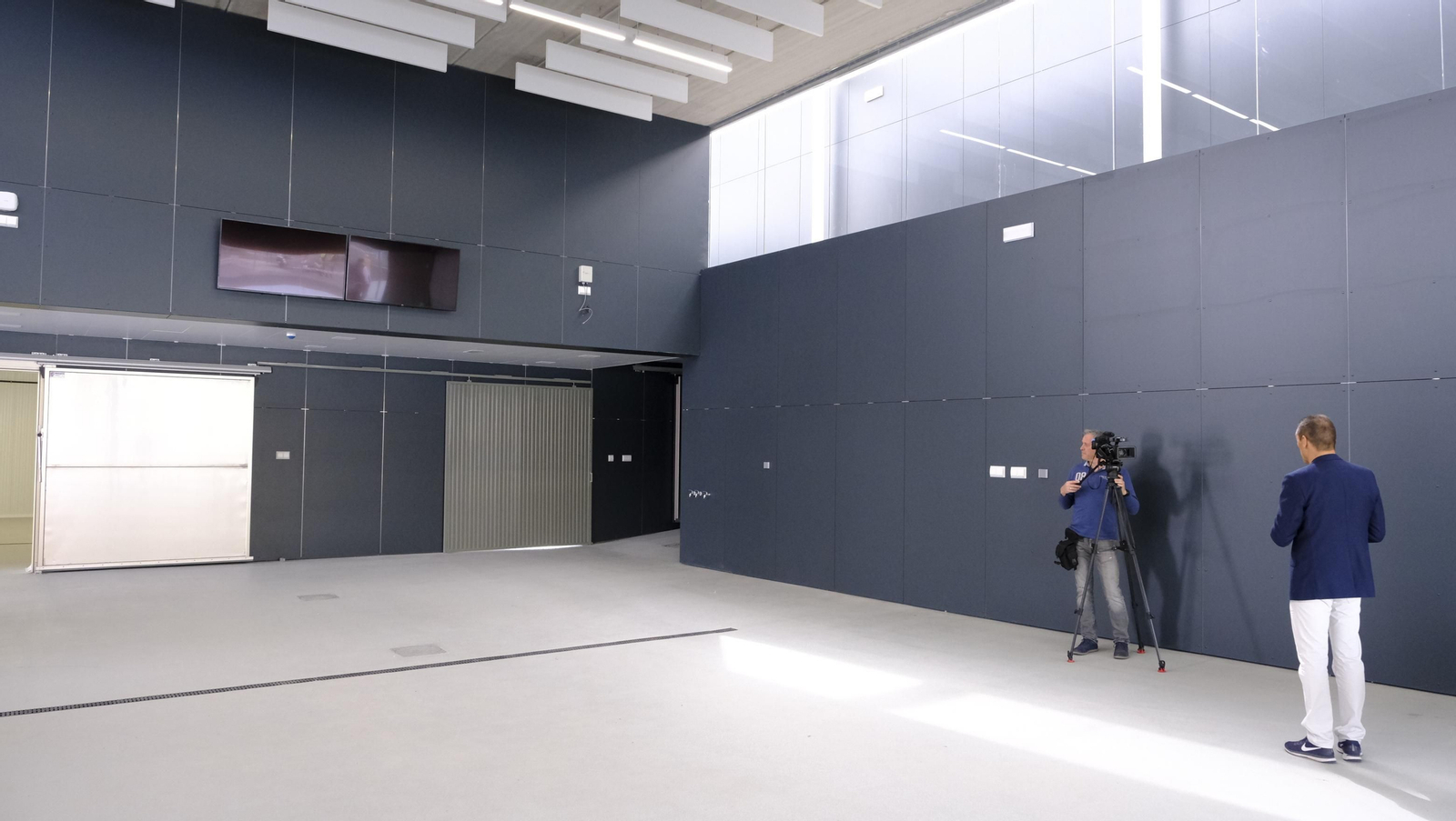 Imágenes de la inauguración de la Lonja del Puerto Pesquero de Roquetas de Mar