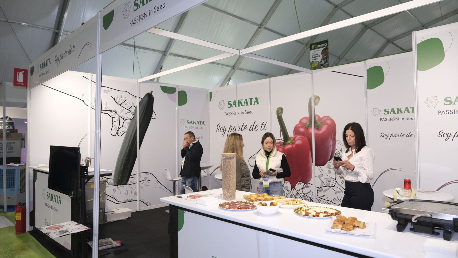 Imágenes del primer día de Expolevante Níjar.