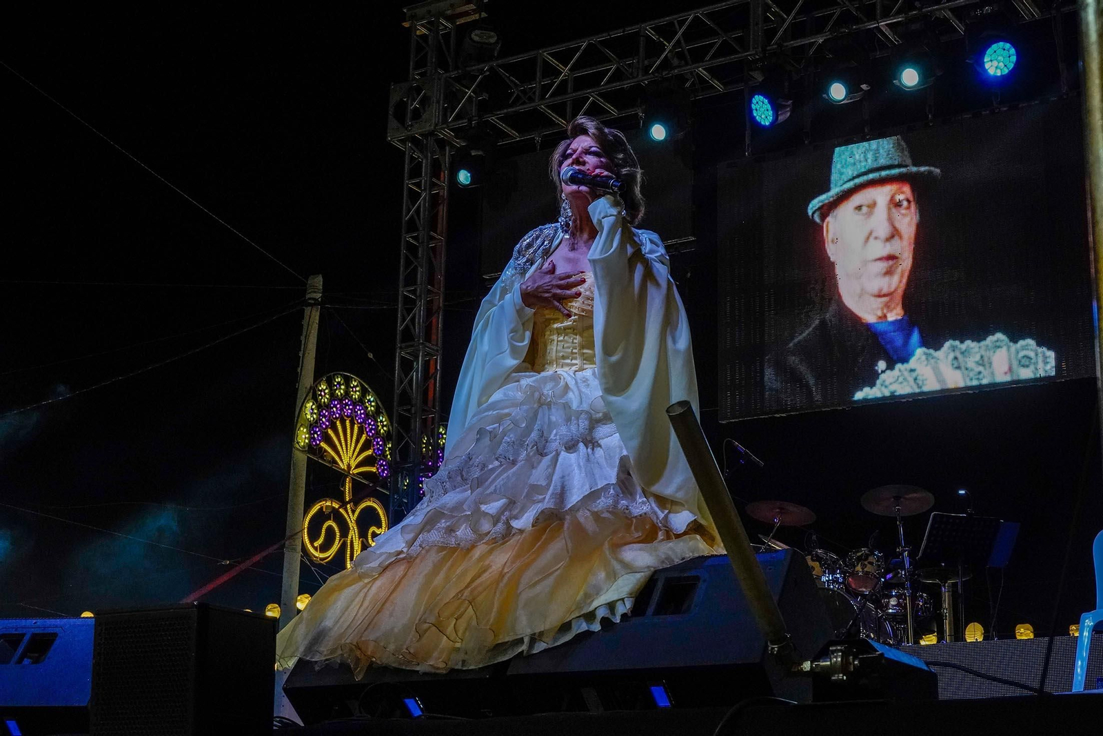 Imágenes del homenaje a La Moni en la Caseta Municipal en Colombinas