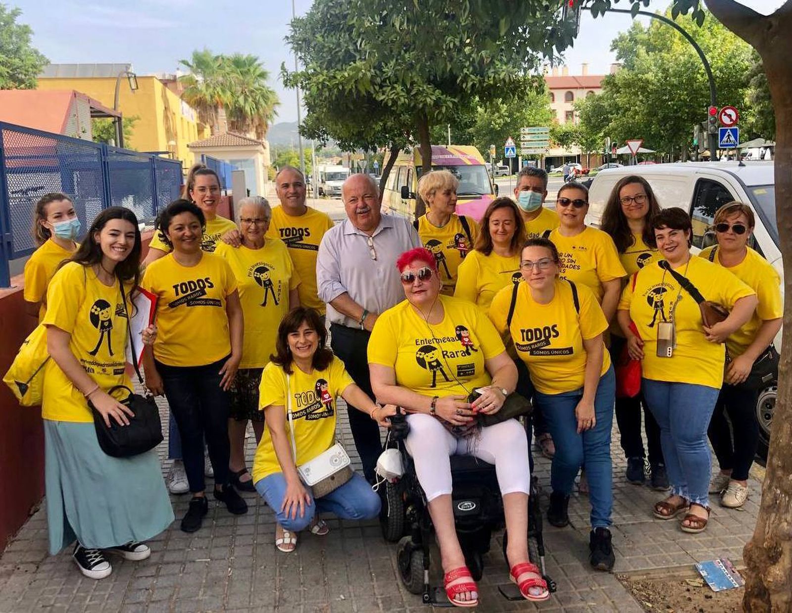 Encuentro de Jesús Aguirre con colectivos sociales.