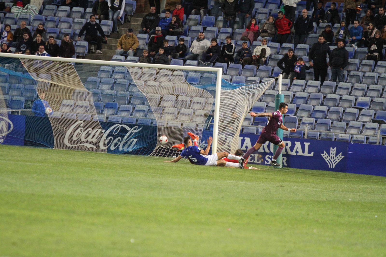 Imágenes del partido entre el Recreativo de Huelva y Jumilla