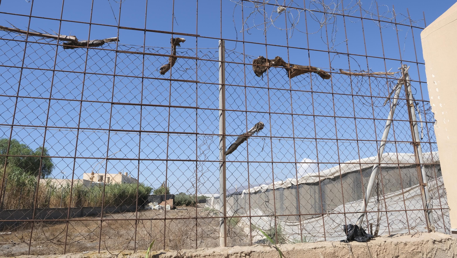 Protestas de los vecinos de los cortijos de La Cañada por la falta de iluminación