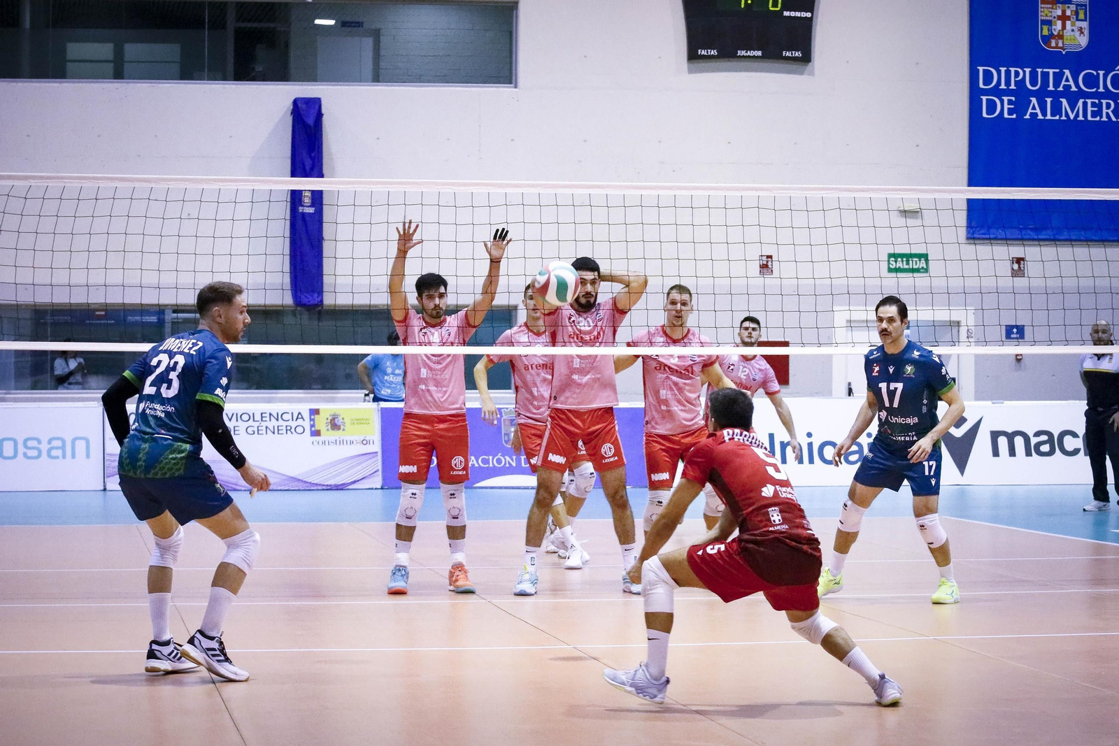 Unicaja Costa de Almería-Arenal Emeve de la Superliga, en imágenes