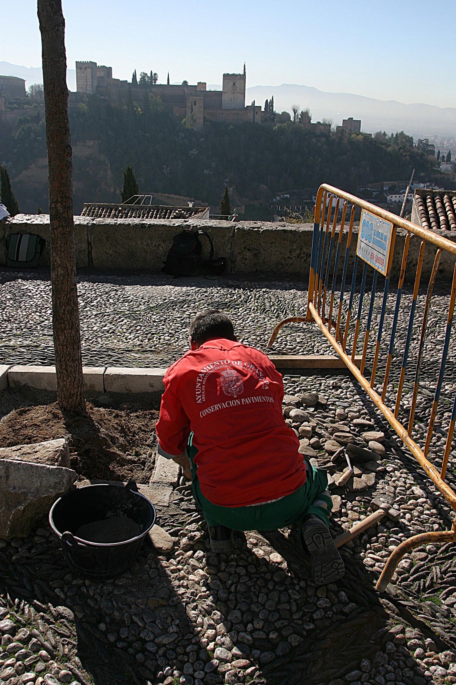 UP pide una nueva ordenanza que proteja el empedrado de las calles del Albaicín y el Centro de Granada