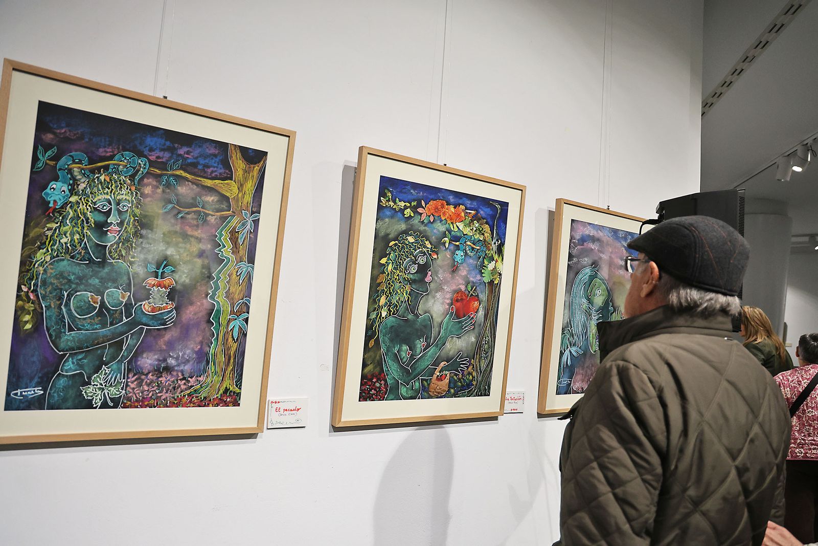 Fotografías de la inauguración de la exposición ‘Amigos’ de Antonia María Peralto