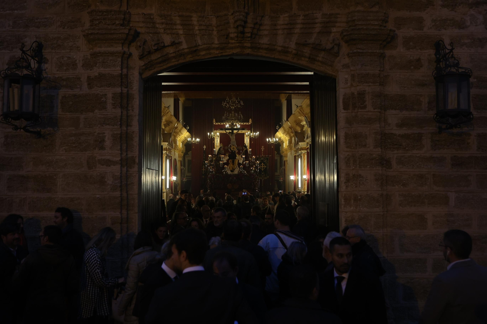 Las imágenes de la Vera Cruz en la Semana Santa de San Fernando 2024