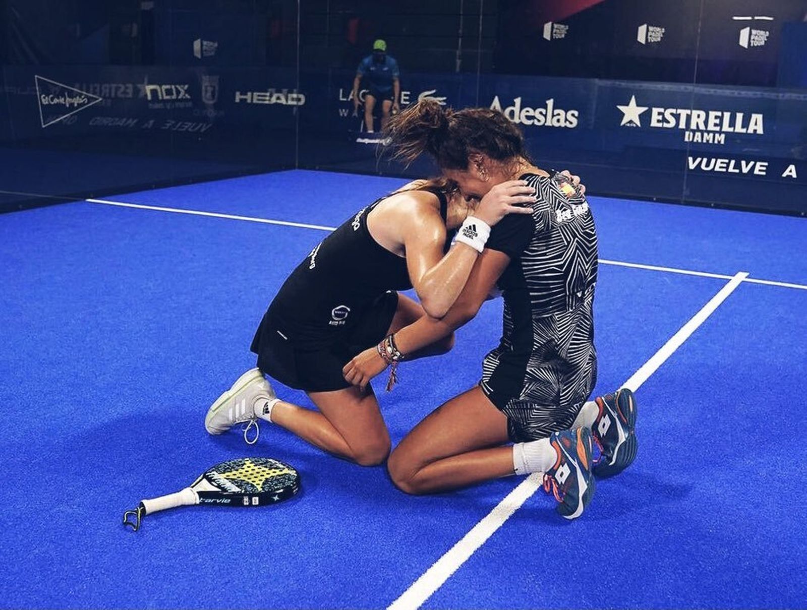 Bea González, con Marta Ortega.