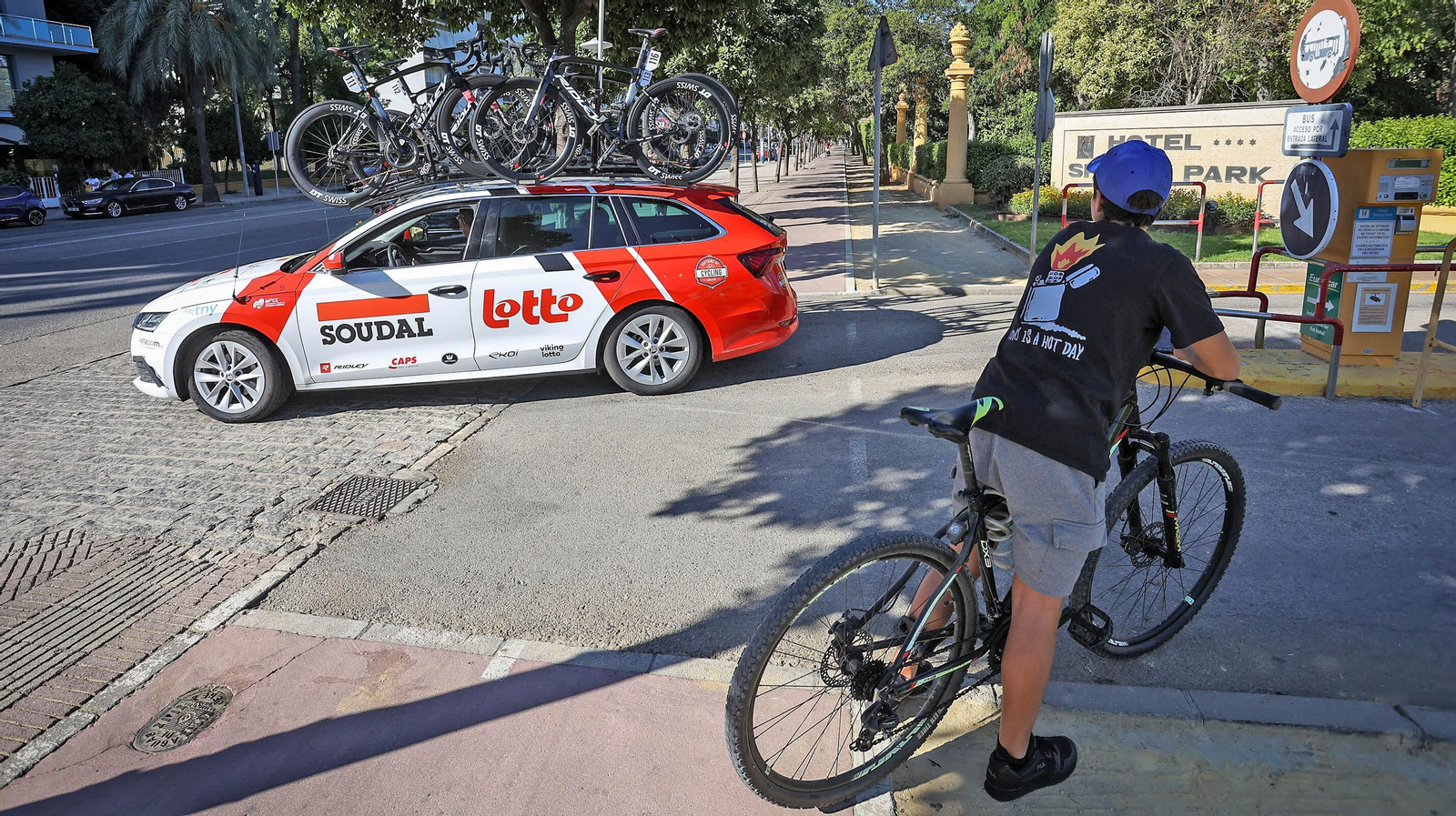 La Vuelta Ciclista a España llena los hoteles de Jerez