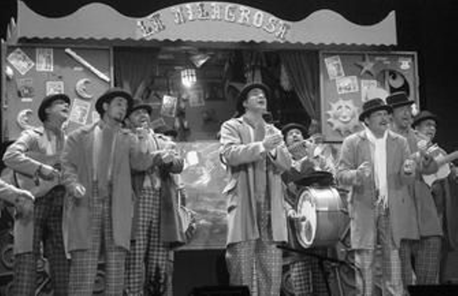 La comparsa de Martínez Ares 'La milagrosa' fue el 'cajonazo' del año, quedando este grupo fuera de la final después de nueve años consecutivos en la misma.