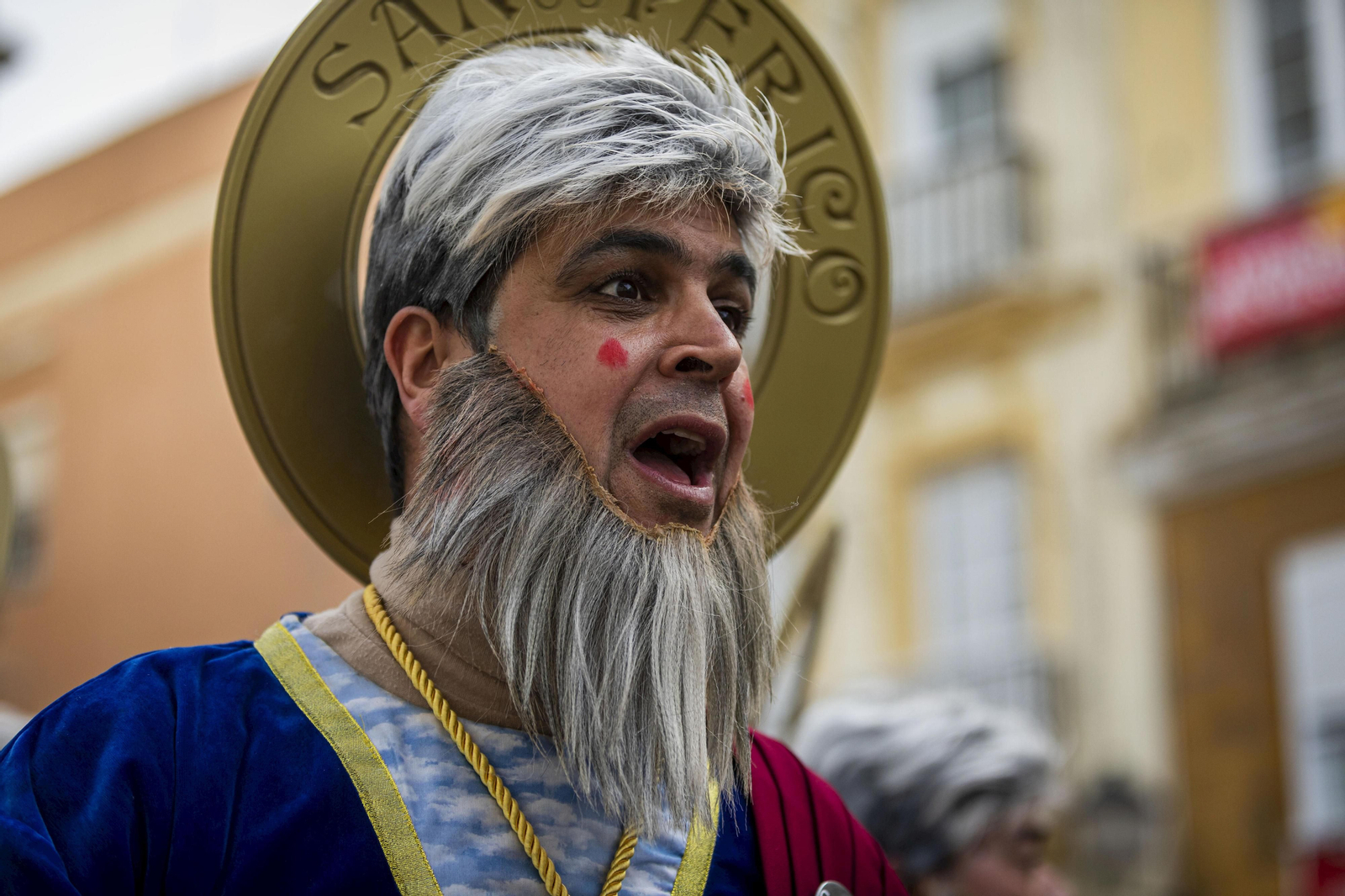 Carnaval de Cádiz 2023: Un sábado de batalla de coplas, en imágenes