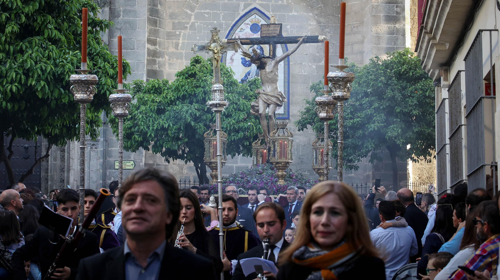 Vía Crucis extraordinario del Santo Crucifijo en Jerez