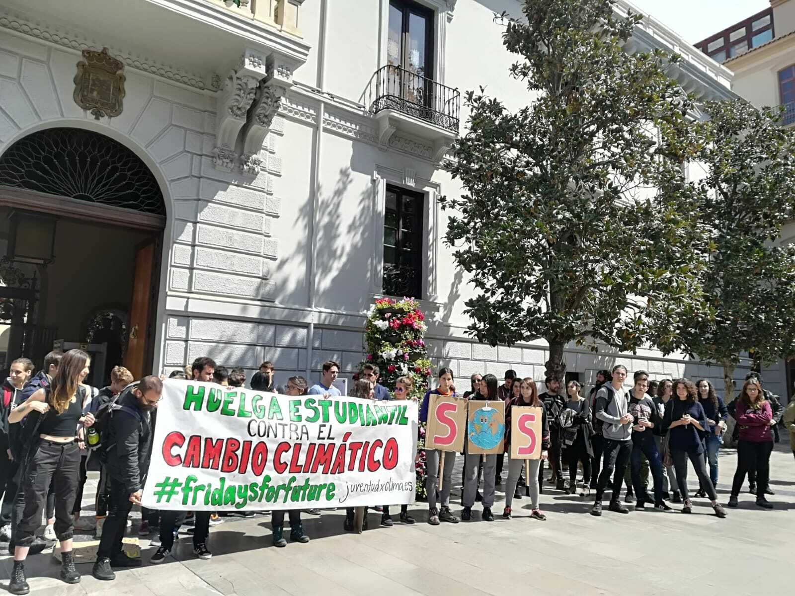 Concentración esta mañana en la Plaza del Carmen