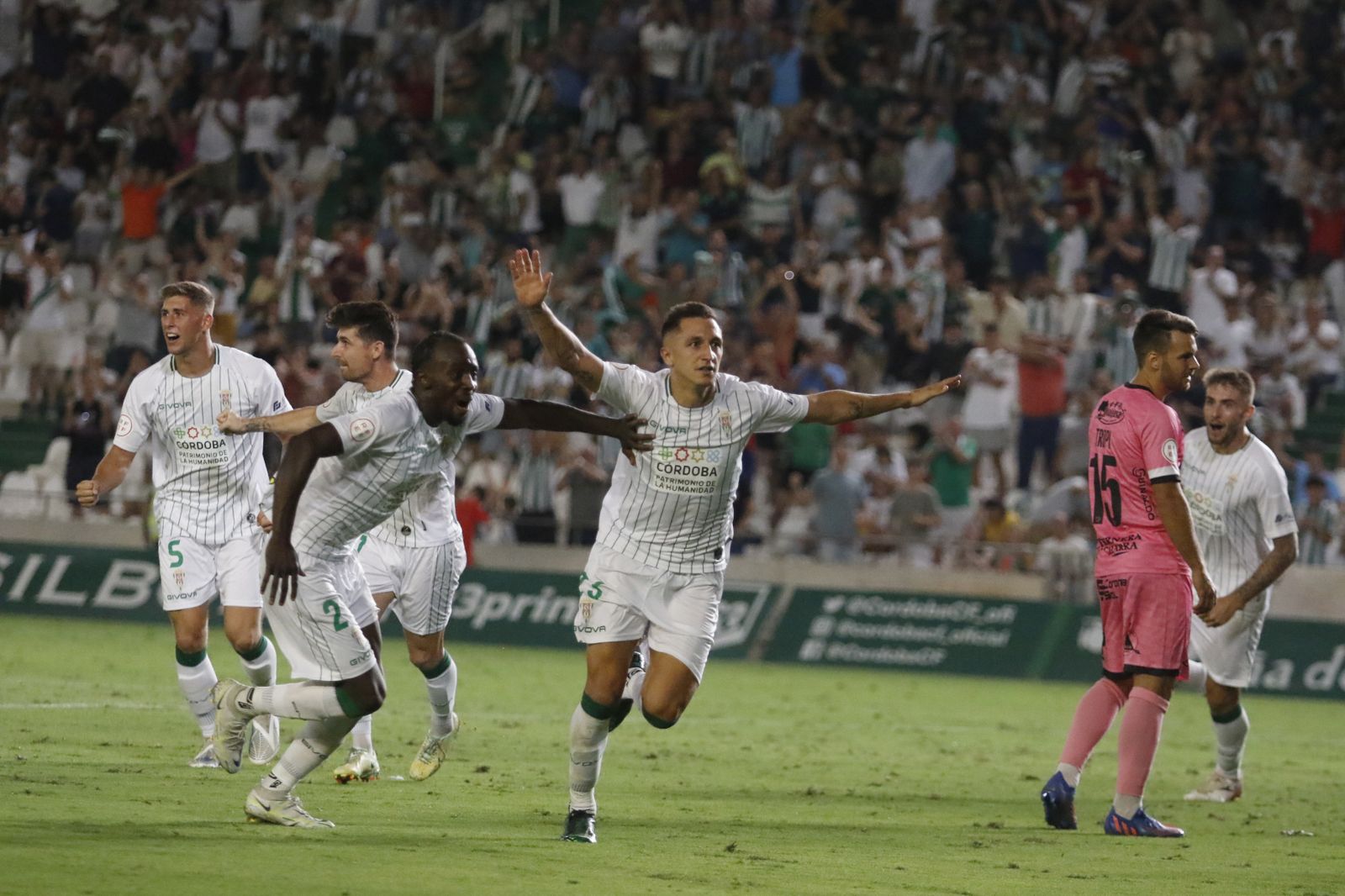 La victoria del Córdoba CF ante el Unionistas de Salamanca, en imágenes