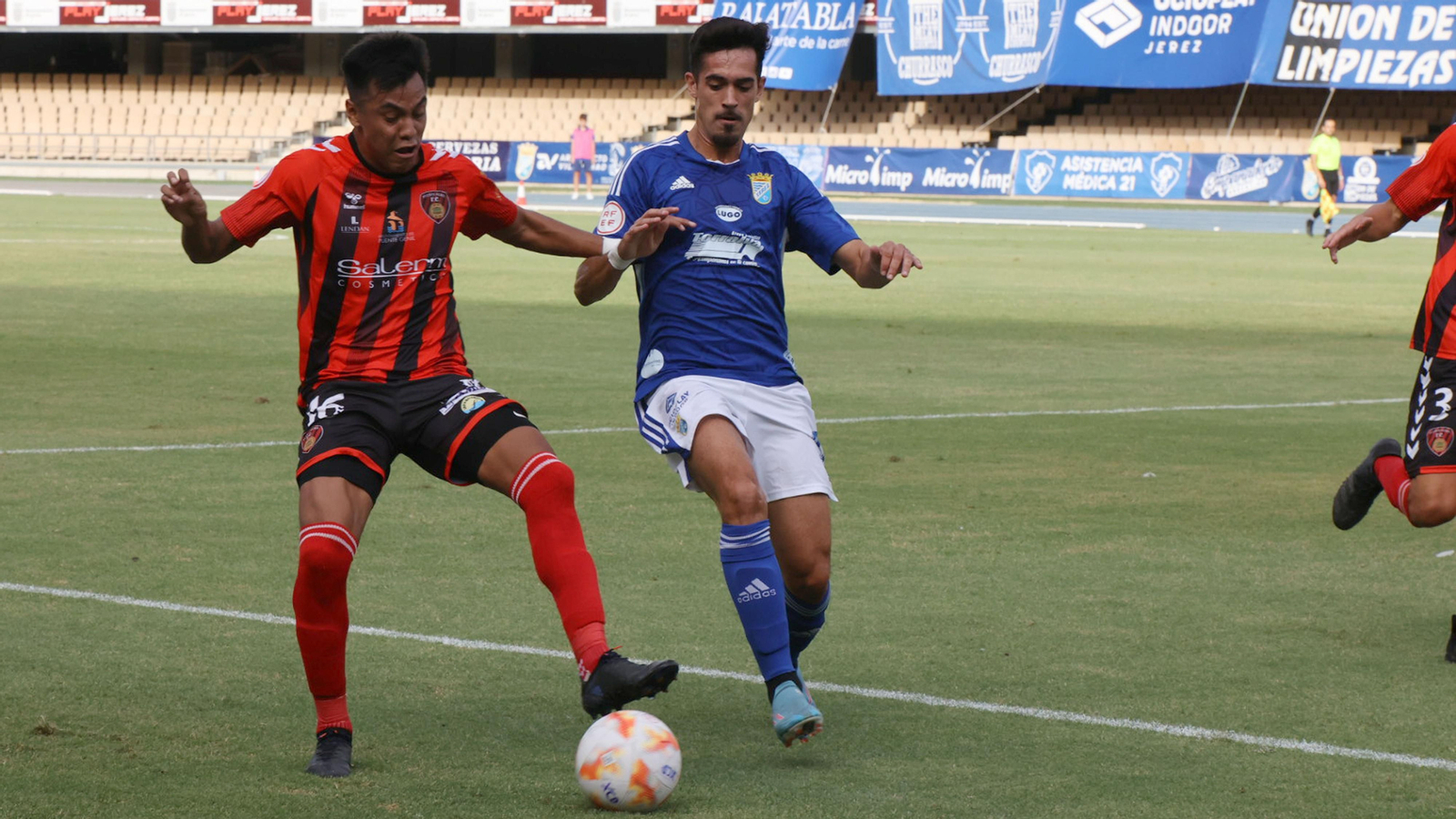 Imágenes del Xerez CD y Salerm Puente Genil en Chapín