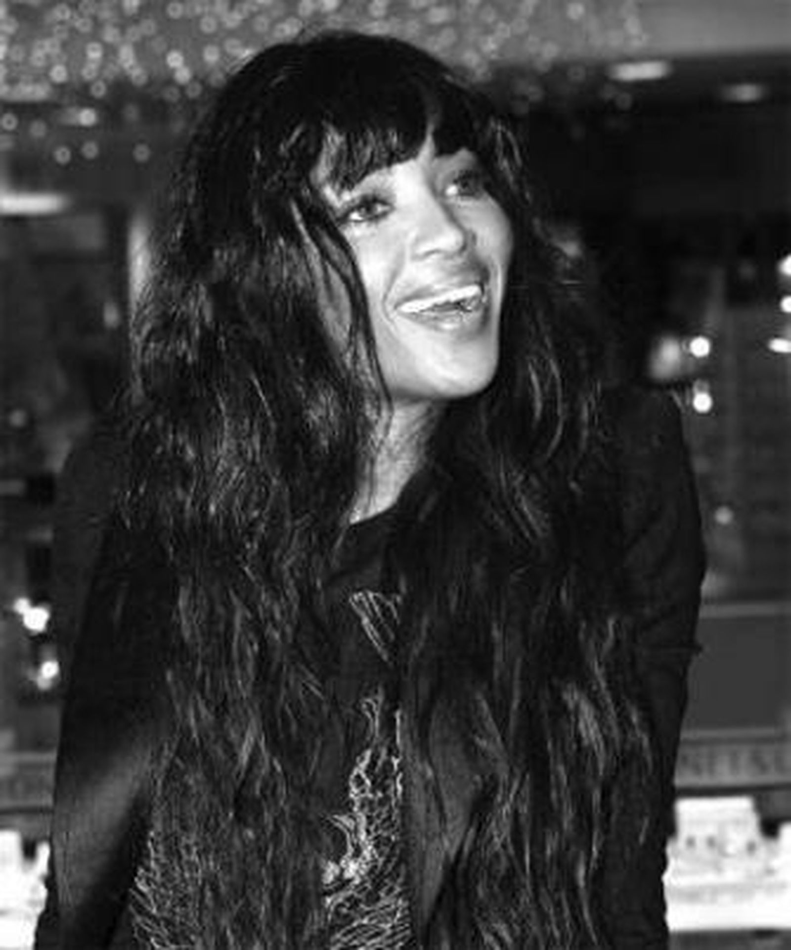 Naomi es dada de alta tras ser operada de un quiste