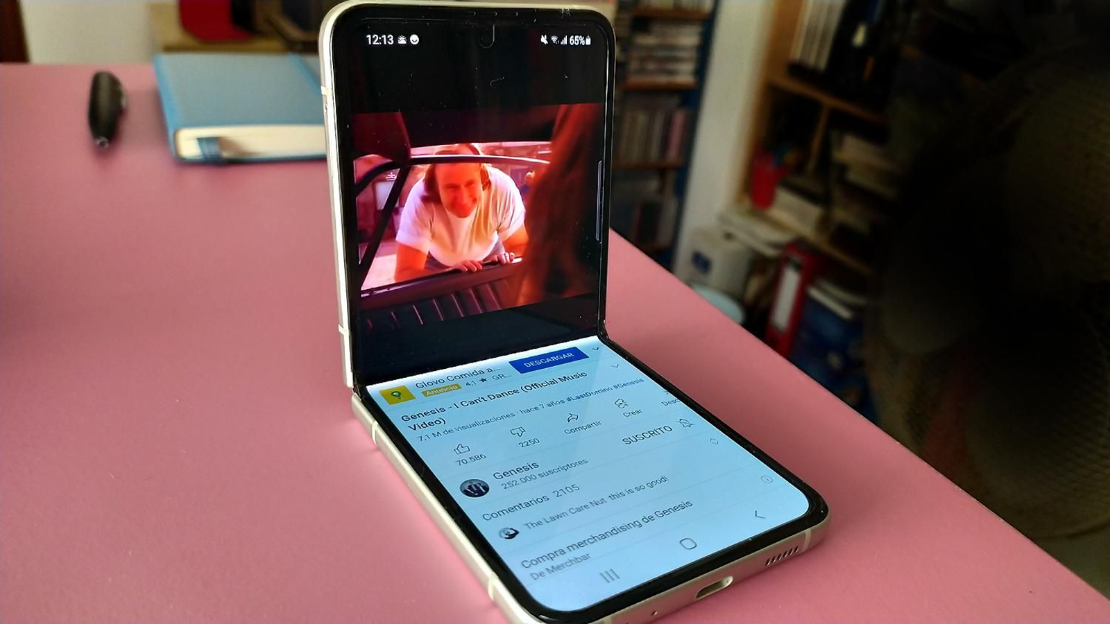 Samsung Galaxy Z Flip3