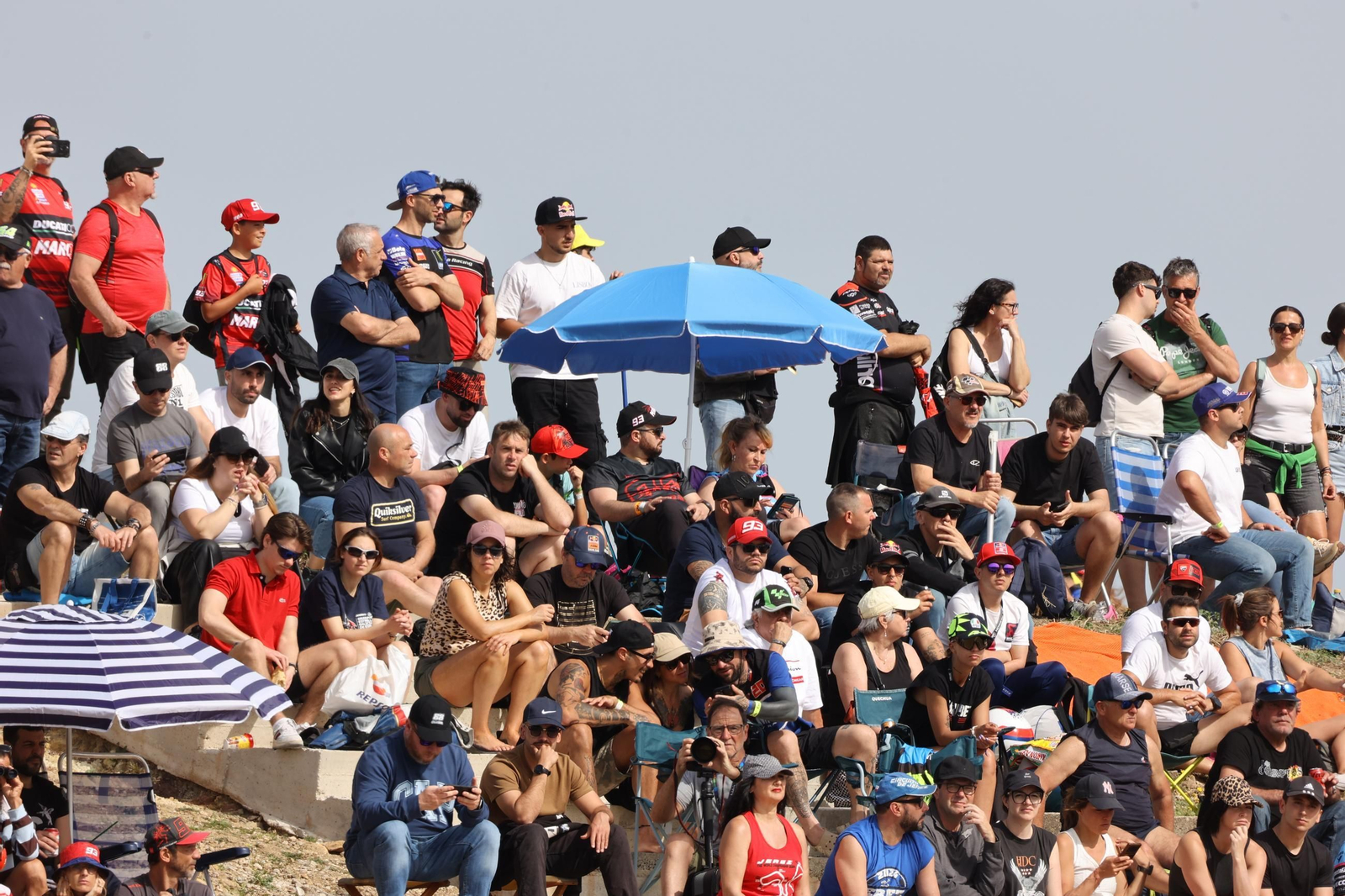 Ambiente del viernes en las gradas del Circuito de Jerez - Ángel Nieto