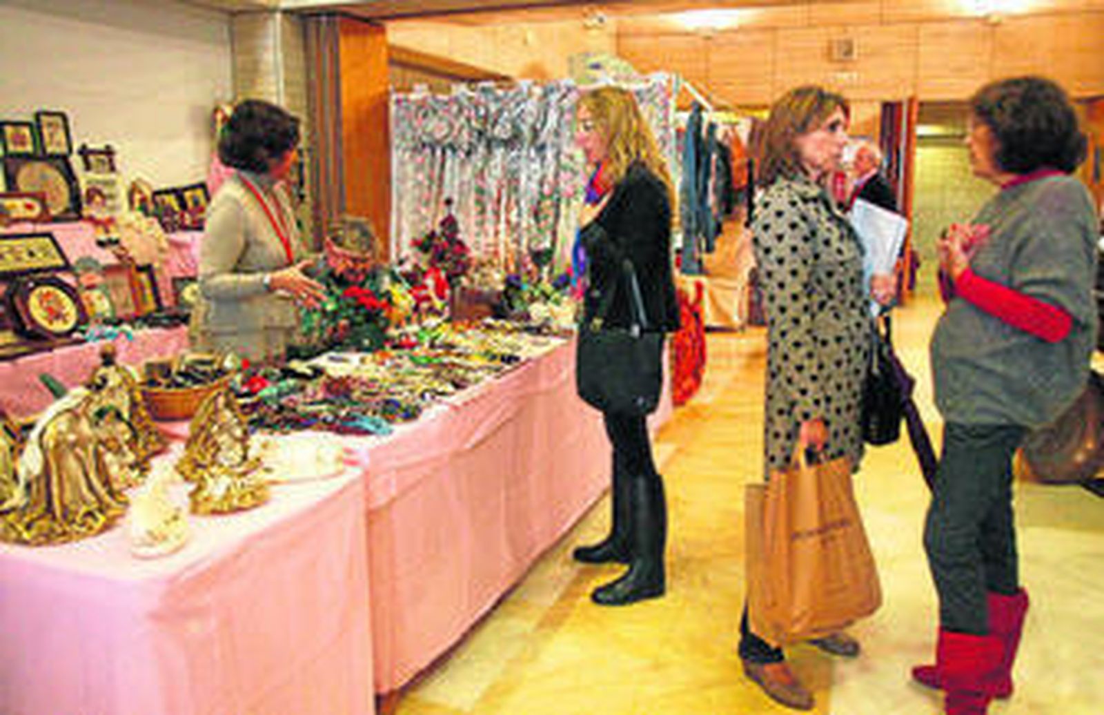 Mercadillo solidario de Proyecto Hombre