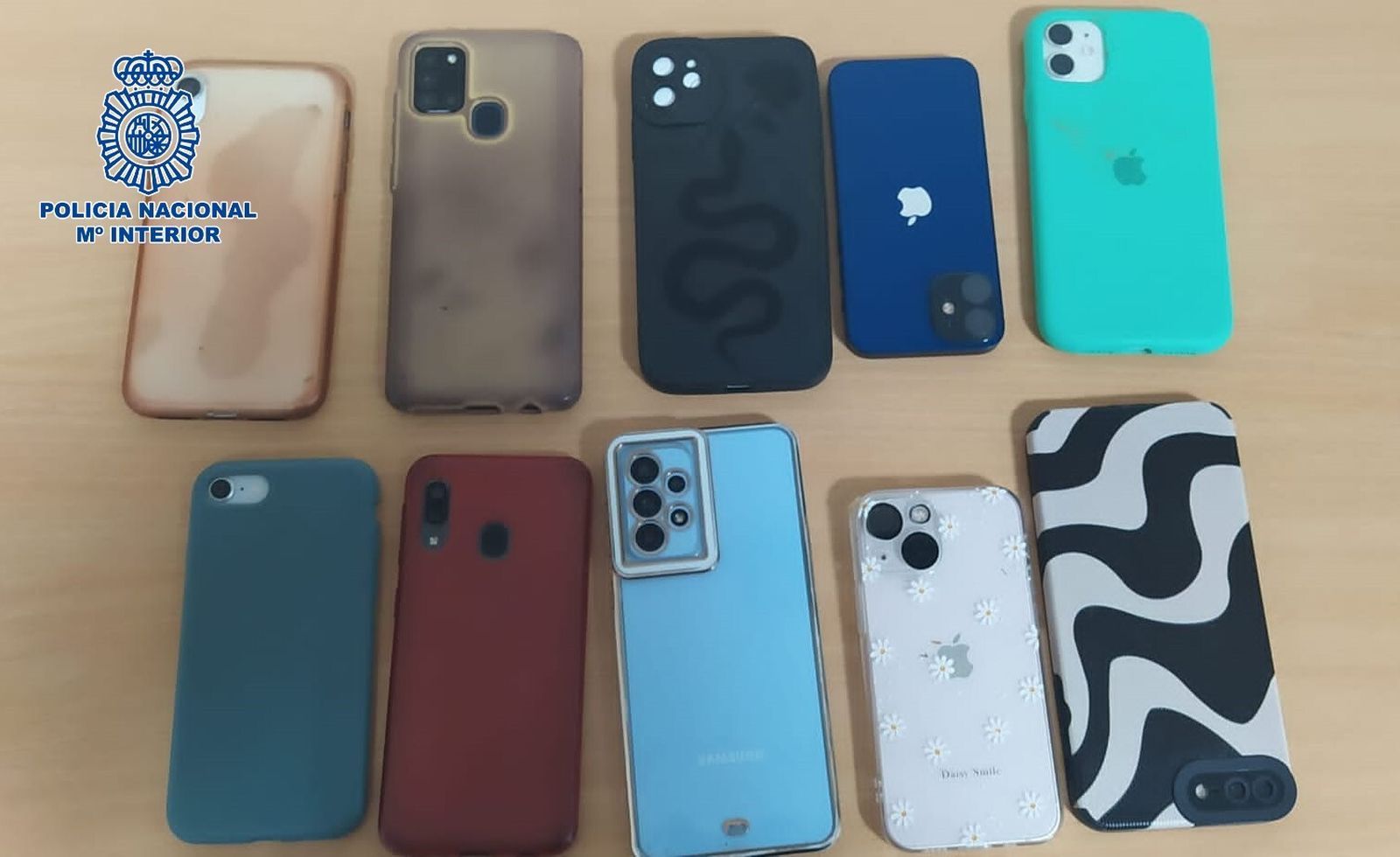 Móviles recuperados por la Policía Nacional.