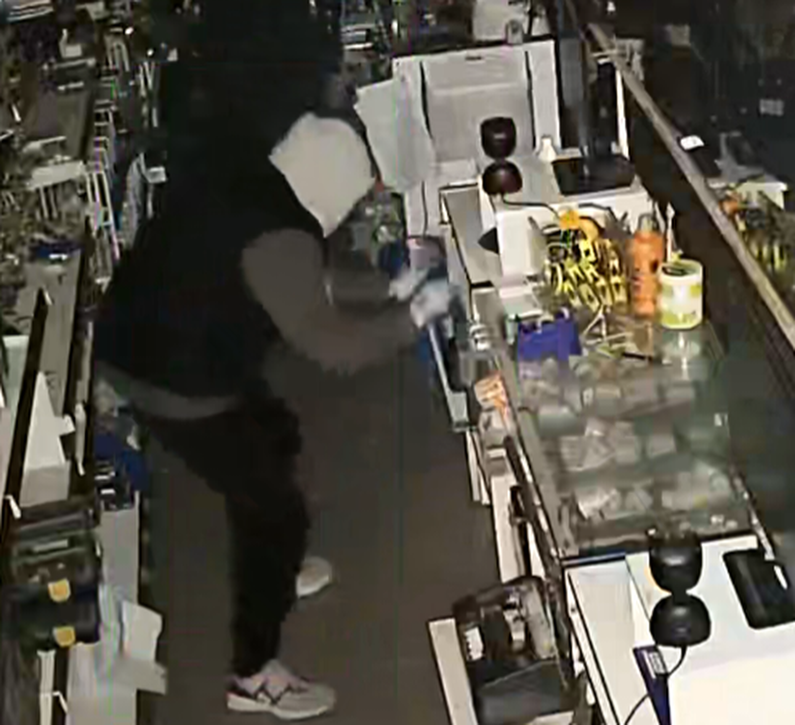 Uno de los detenidos durante un robo.