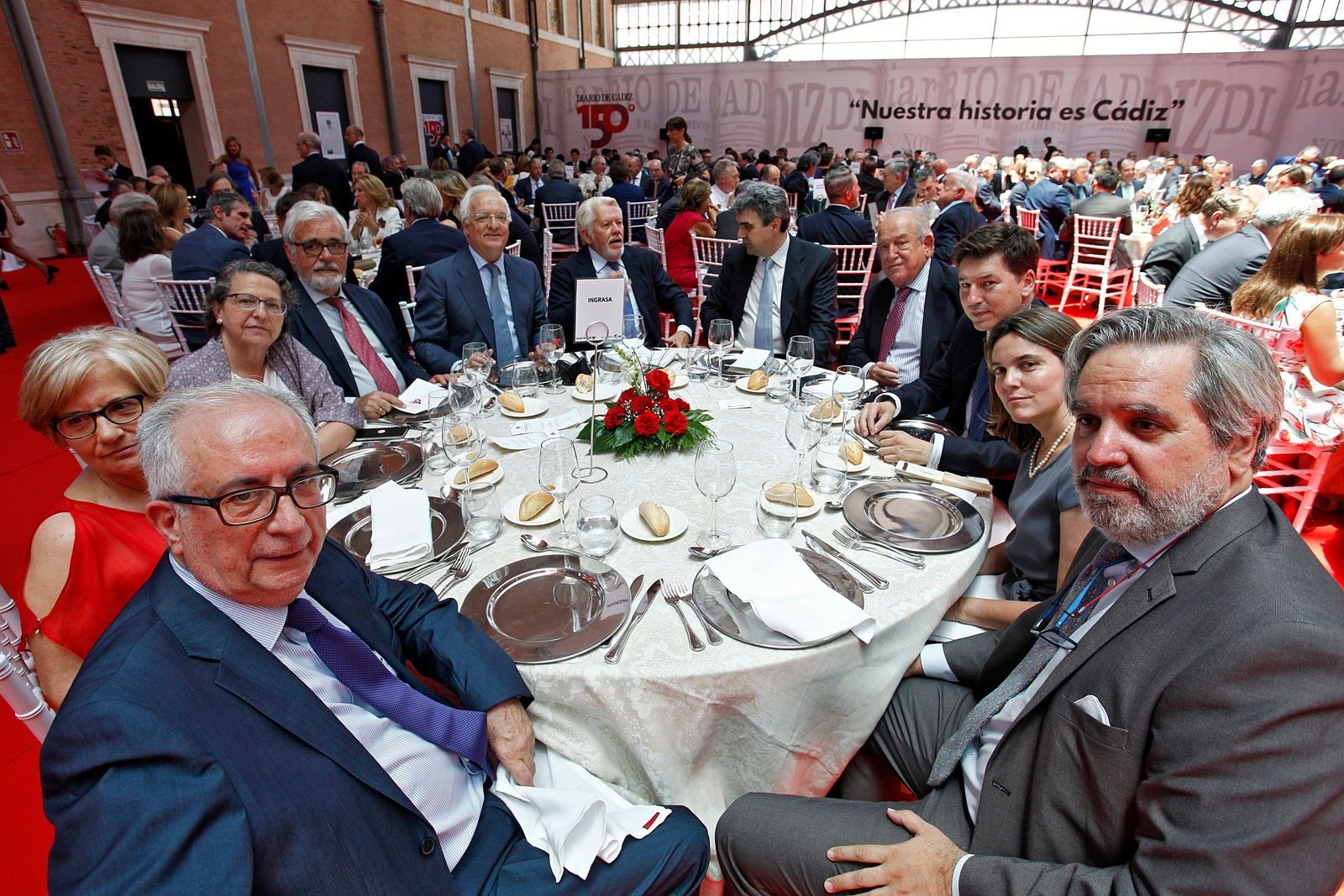 José Aguilar, Micaela Caro, María Lasso de la Vega, Carlos Colón, Alfonso Pérez de los Santos, Francisco Ballester, Miguel Ángel Pendón, Jesús Bores, Eduardo Osborne, Isabel Liñán, Luis Sánchez-Moliní.