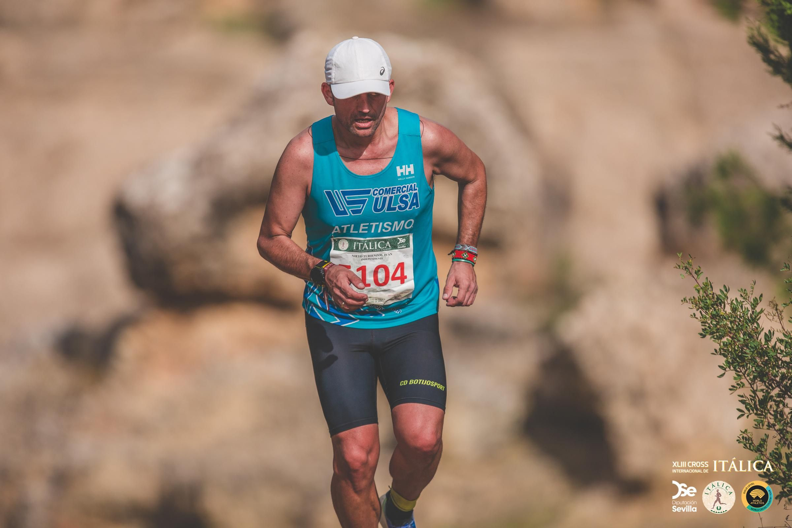 Búscate en las fotos del Cross de Itálica 2025 | 12