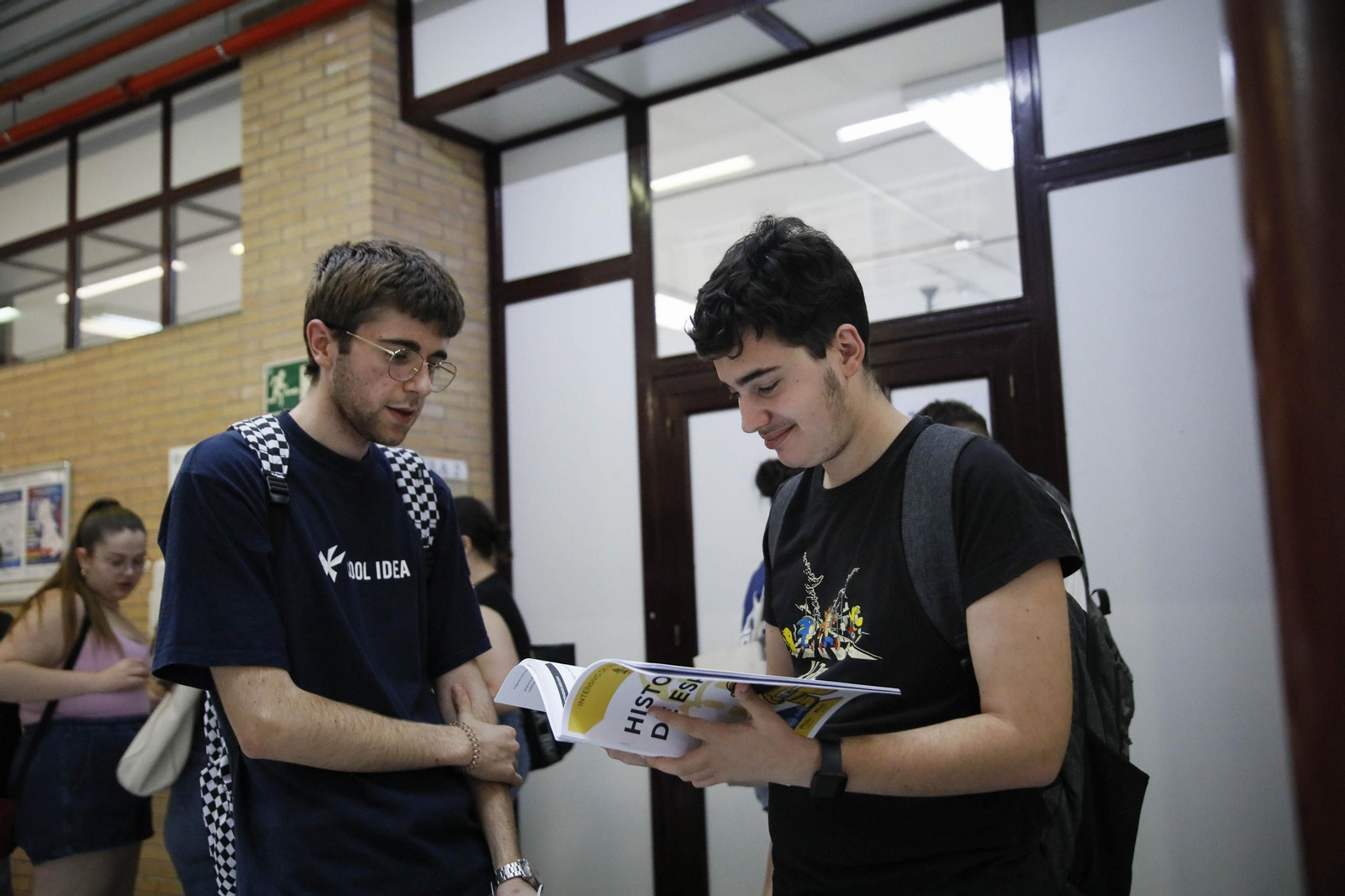 Imágenes de la evaluación para el acceso al sistema universitario (PEvAU)