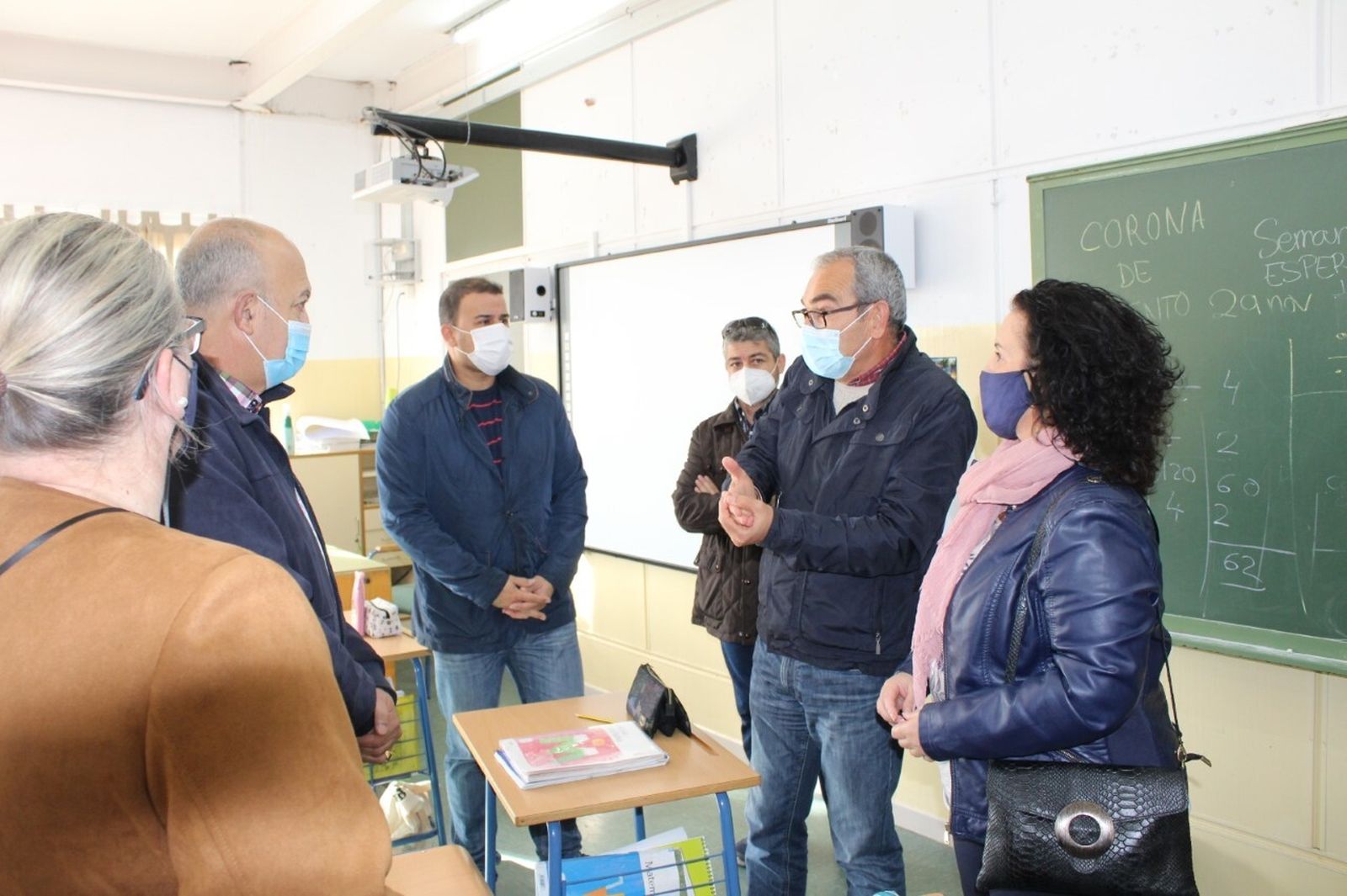 Momento de la visita al centro educativo.
