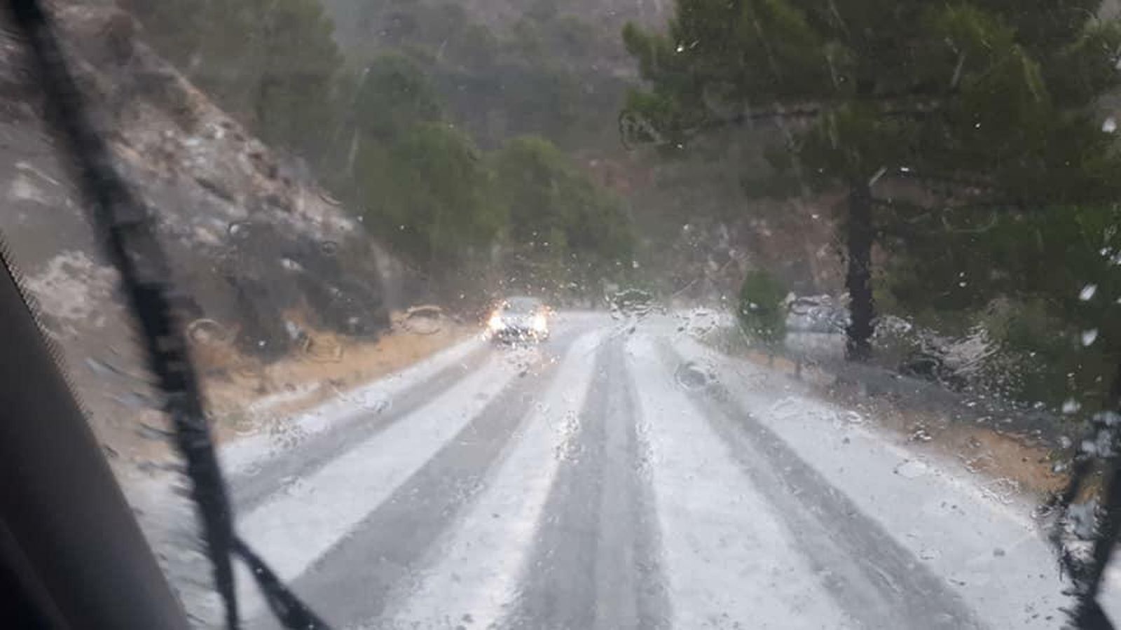 Granizada en la carretera Ronda-San Pedro de Alcántara.
