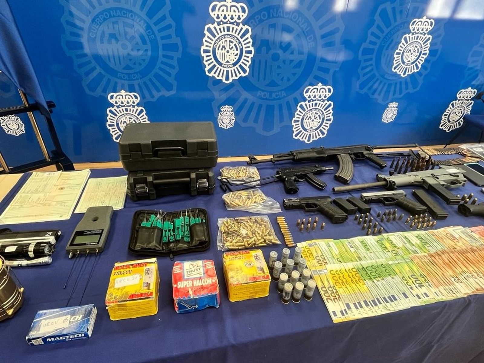 Desmantelan en Málaga una organización criminal especializada en robar vehículos de lujo