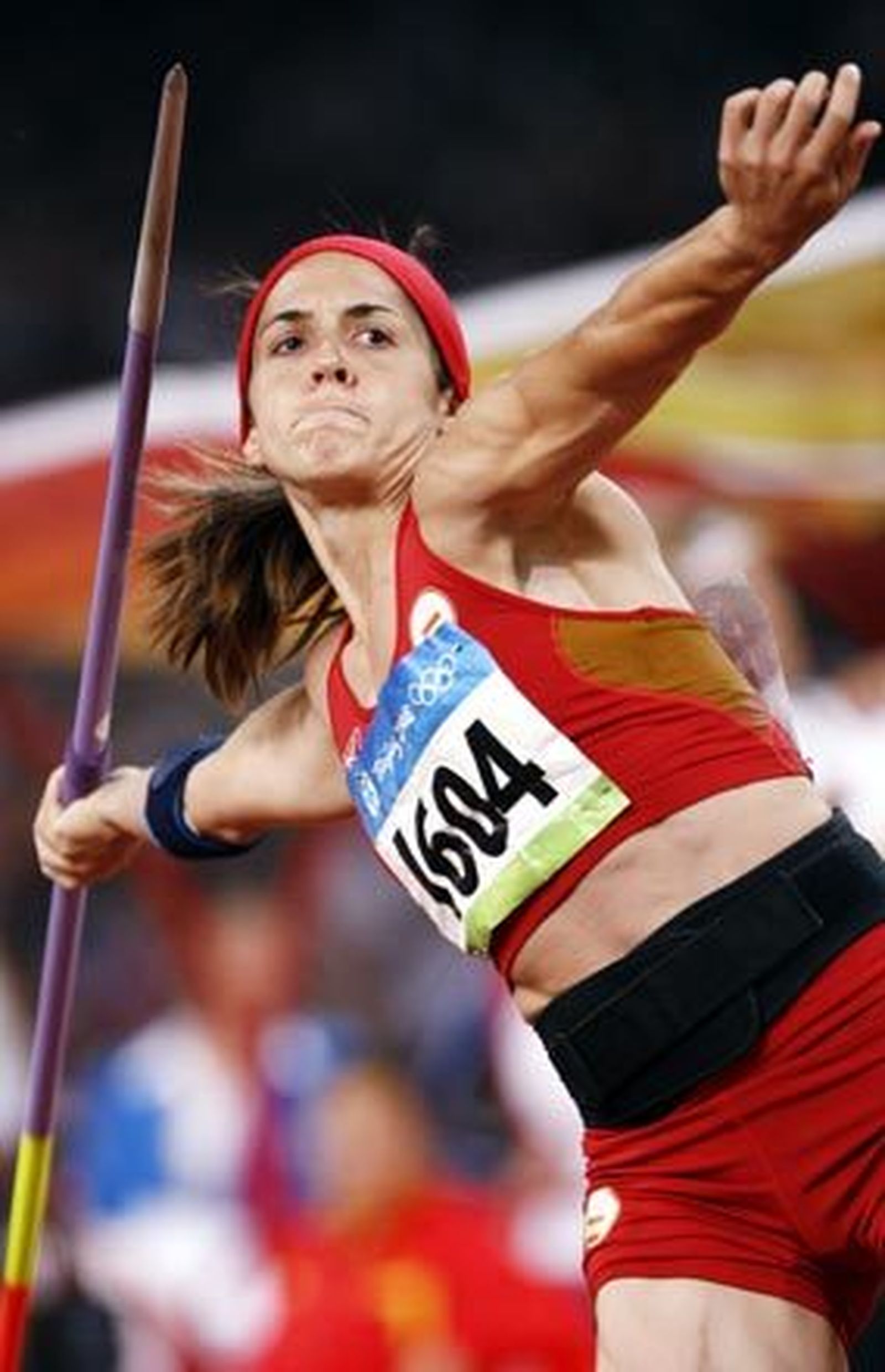 La jerezana Mercedes Chilla durante la prueba de jabalina en el Nido del Pájaro de Pekín. / Adrian Dennis (AFP)