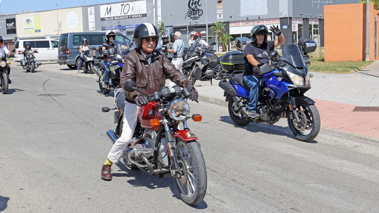Búscate en el evento motero solidario "The Distinguished Gentleman´s Ride" en Jerez