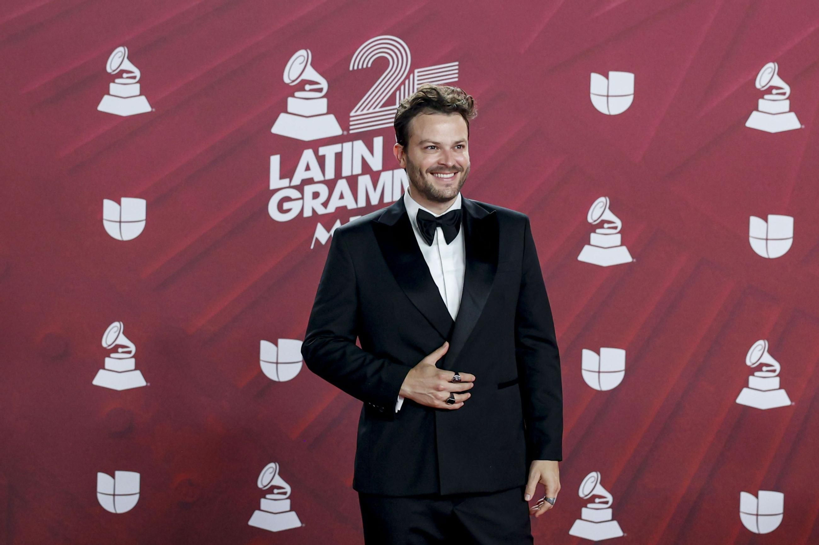 Todos los famosos, tendencias y curiosidades en la alfombra roja de la 25 edición de los Grammy Latinos