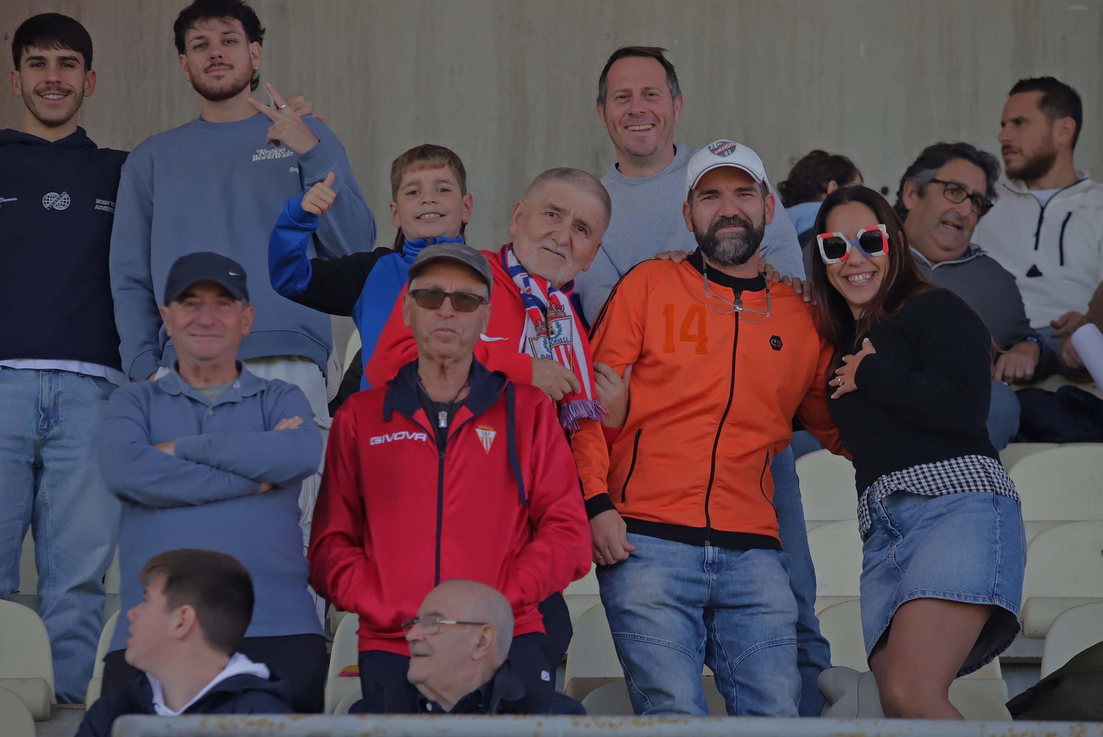 Búscate en el Nuevo Mirador durante el Algeciras - Atlético Madreliño de Primera Federación