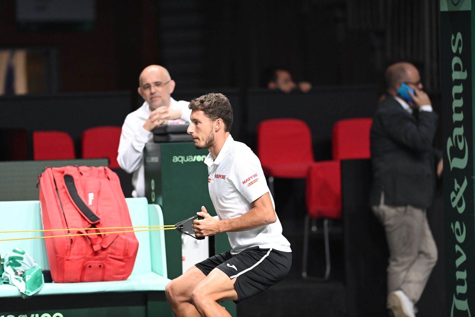 Los tenistas de la Copa Davis ya calientan motores en el Carpena