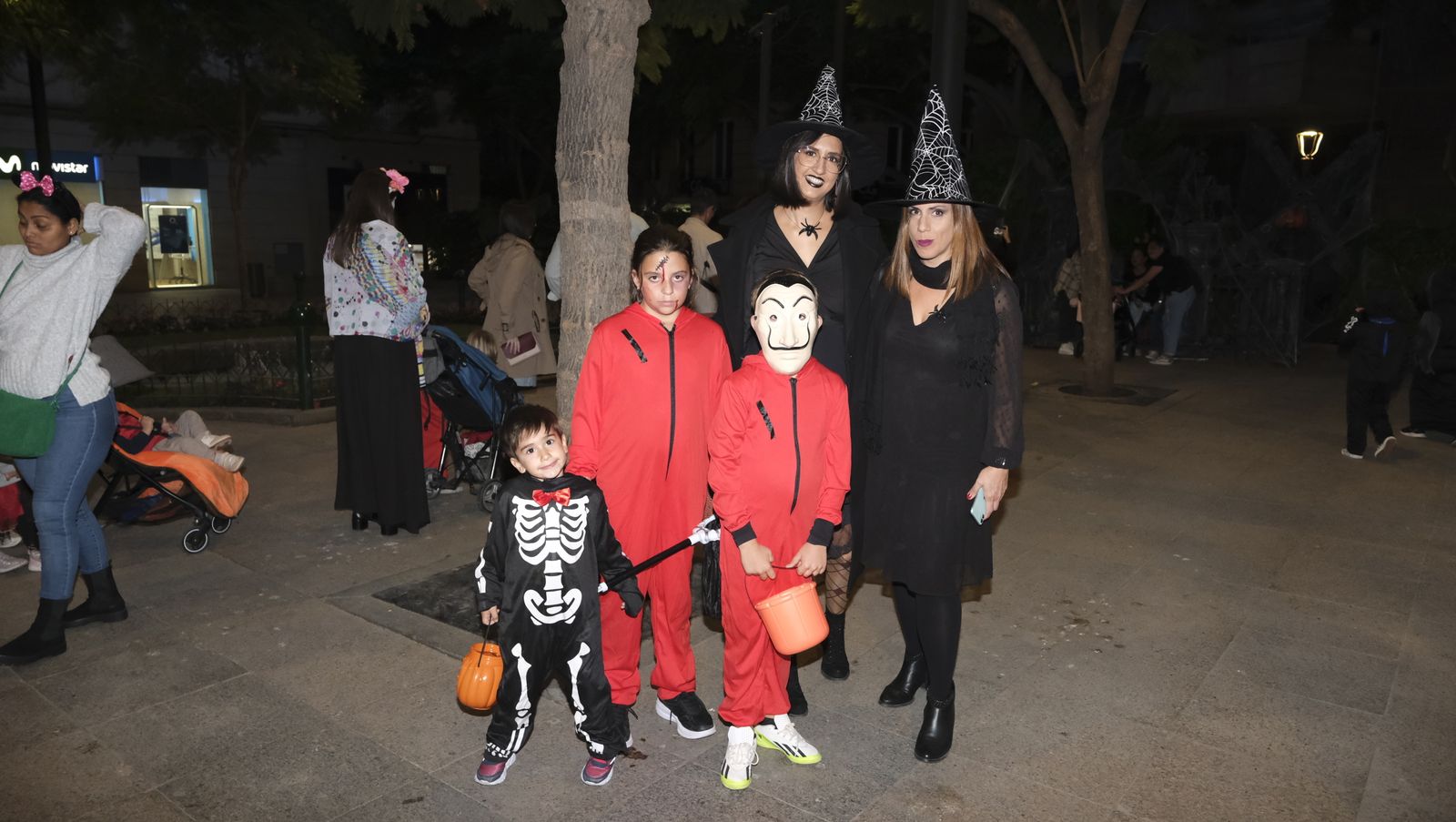 Imágenes de la Noche en Negro de Almería