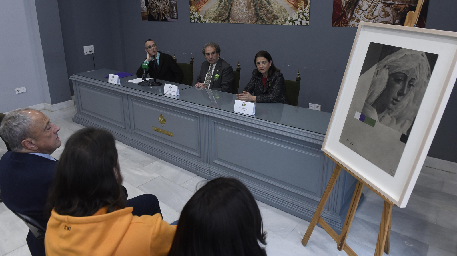 Imágenes de la presentación del cartel de la Hermandad de la Macarena