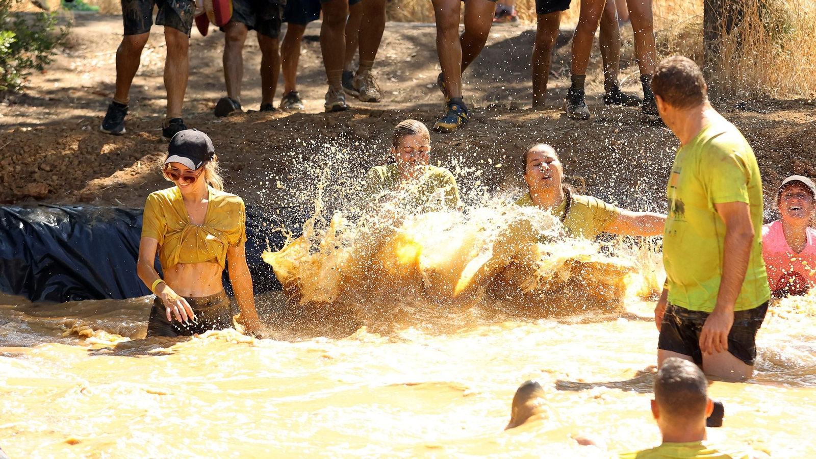 Búscate en la VII Carrera del Barro en La Barca
