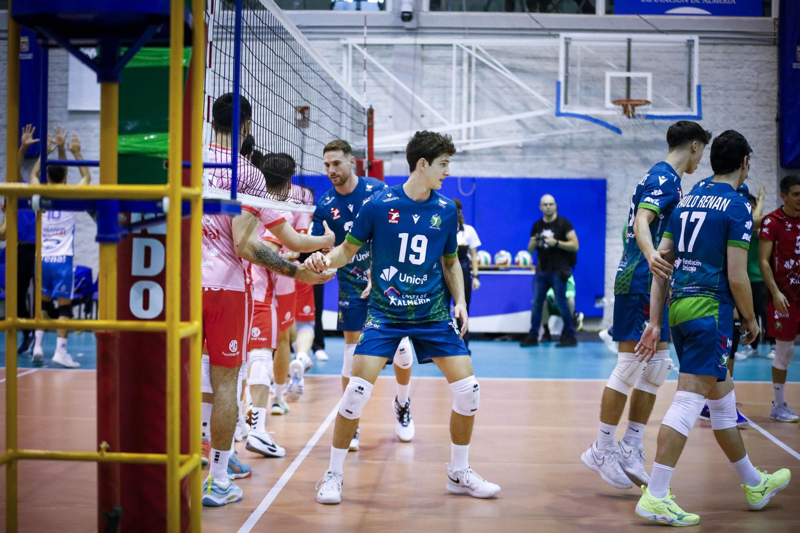 Unicaja Costa de Almería-Arenal Emeve de la Superliga, en imágenes