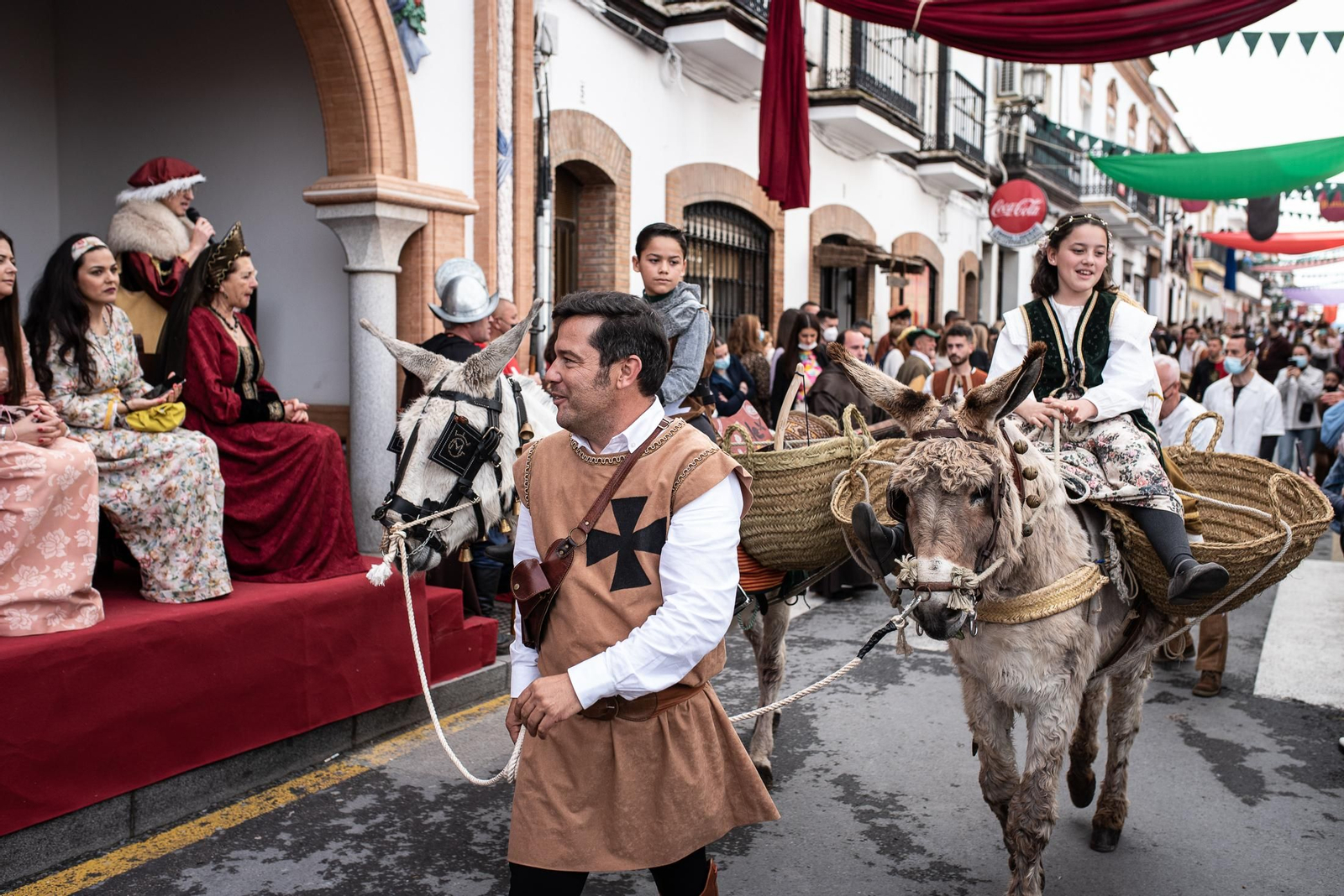 Imágenes del desfile de la Feria del Descubrimiento de Palos de la Frontera