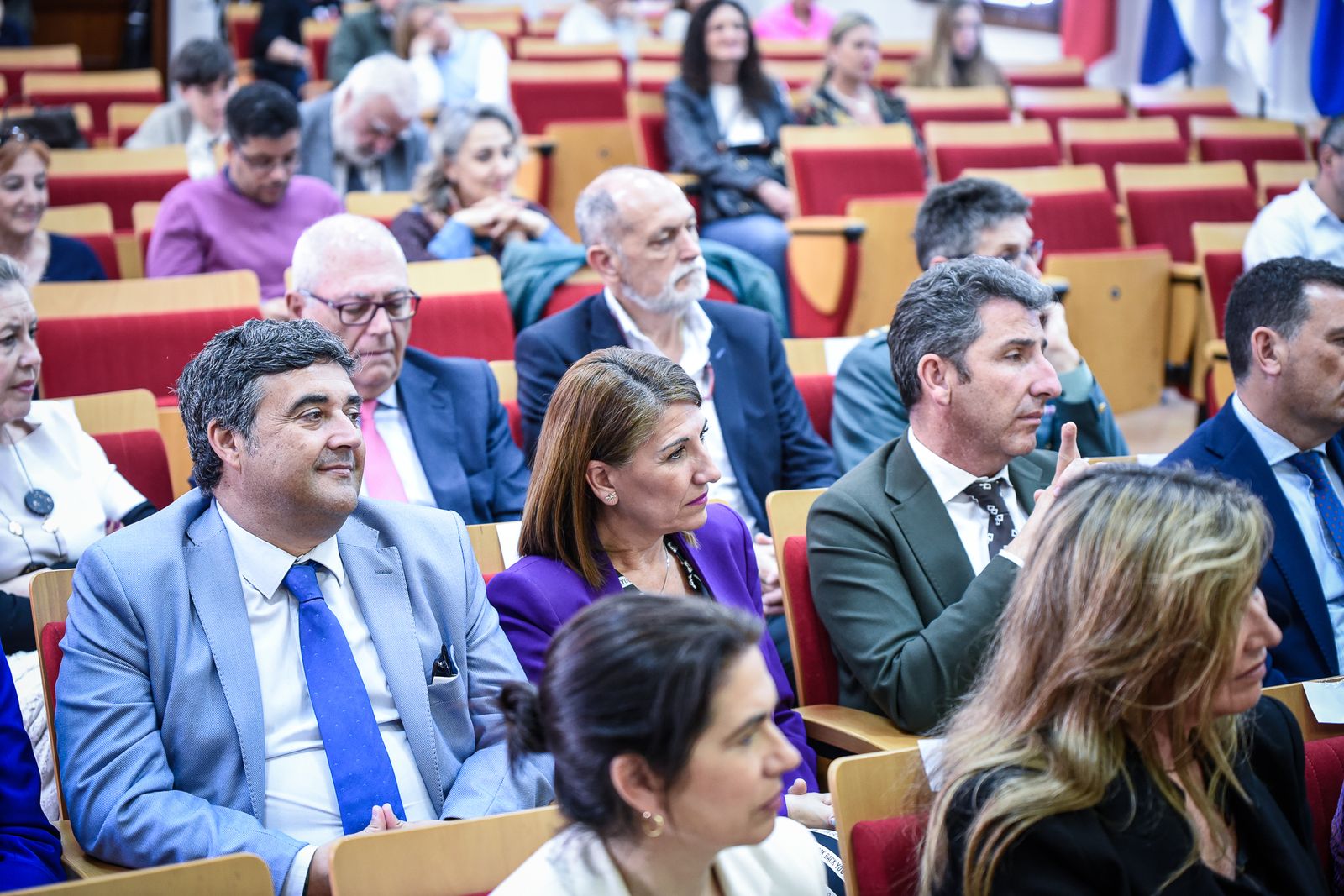 Imágenes de la conferencia  'La Rábida- ocho décadas de un sueño universitario'