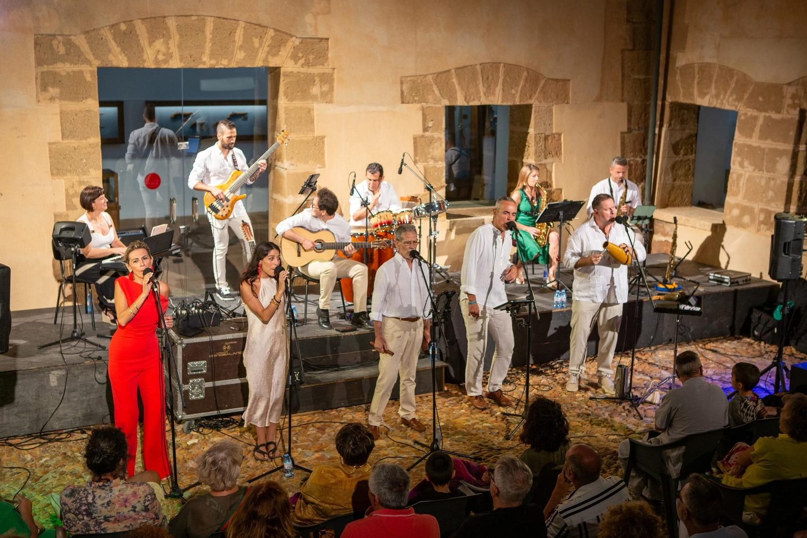 Grupo Nuevos Aires durante una actuación.