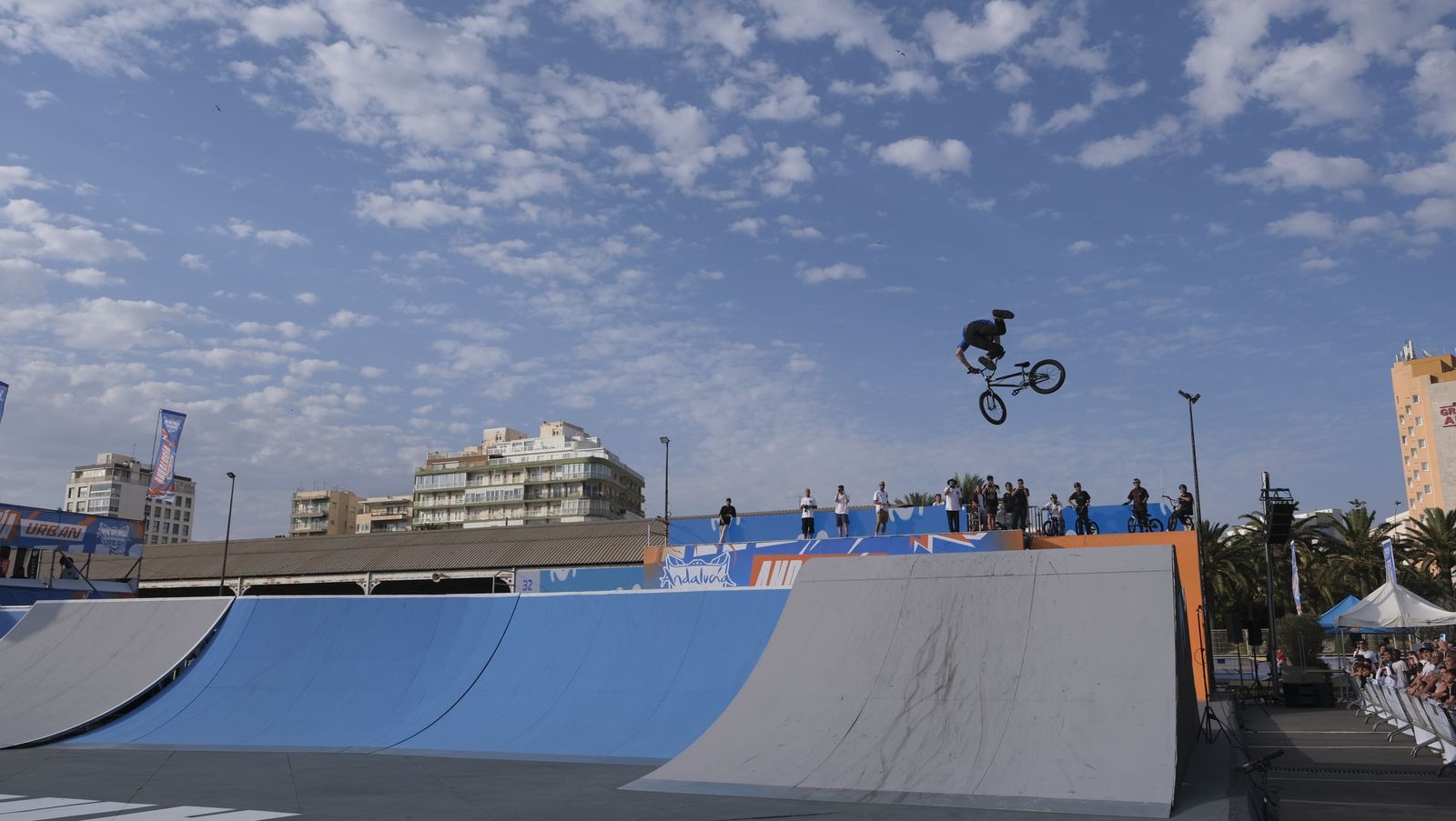 Imágenes de la segunda jornada de la Andalucía World Series Almería