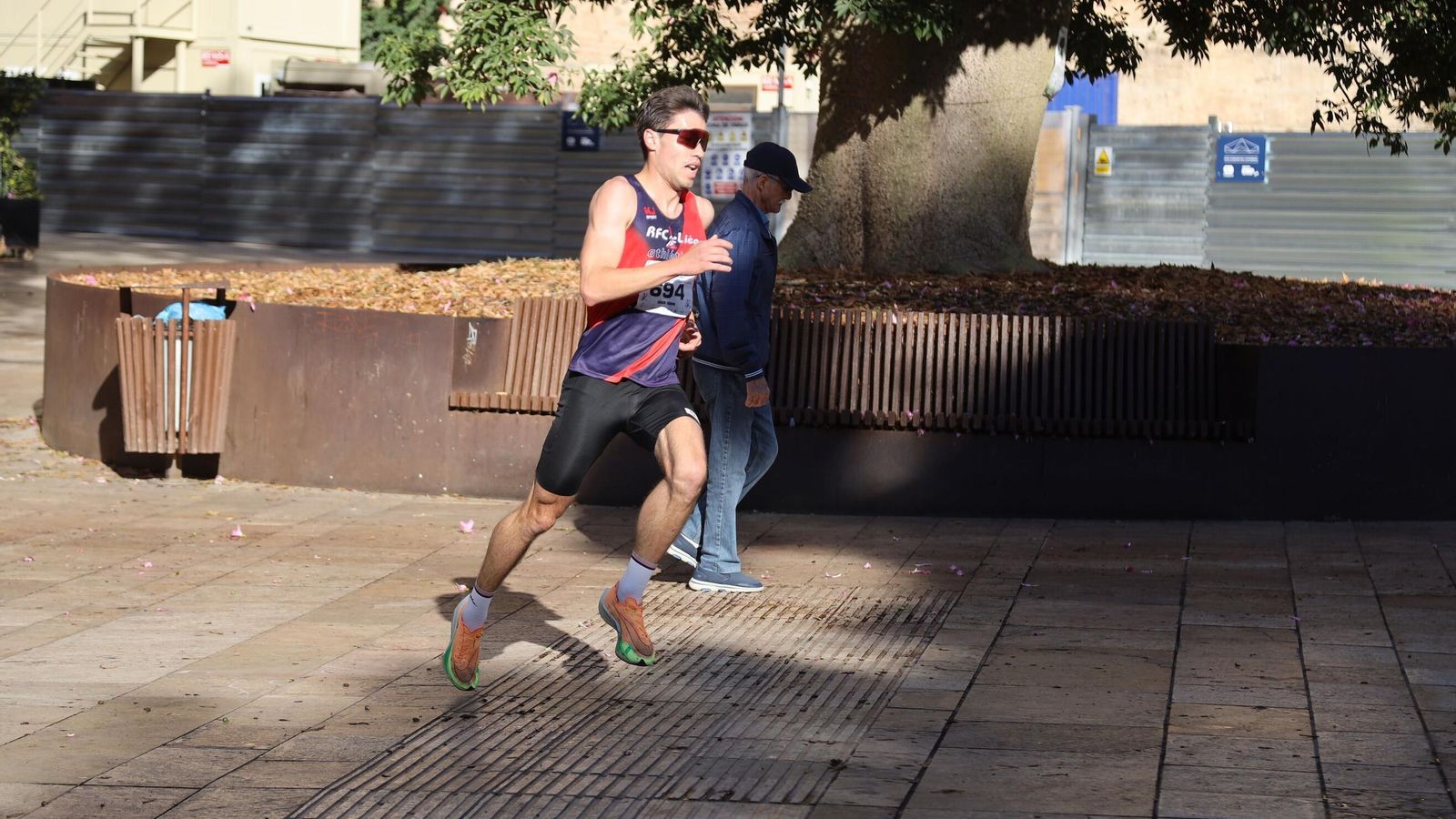 Búscate en las fotos de la Carrera de la Prensa en Málaga