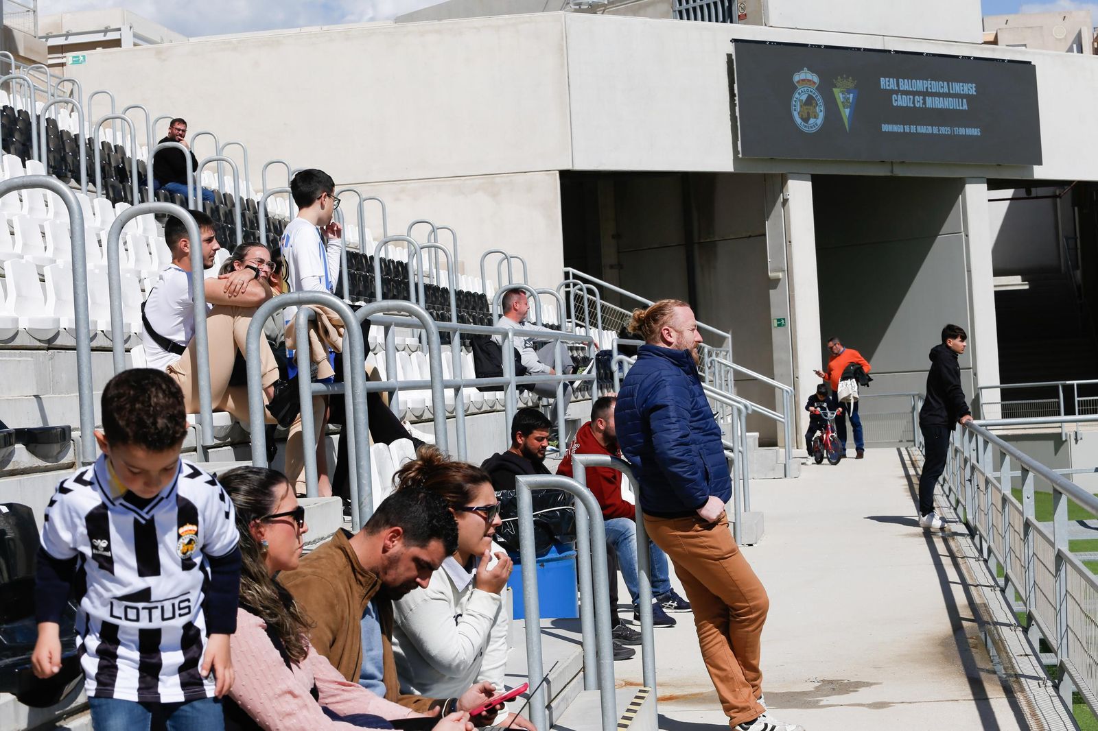 Las fotos del entrenamiento de la Balona previo al partido con el Cádiz Mirandilla, con Andrés Roldán presente