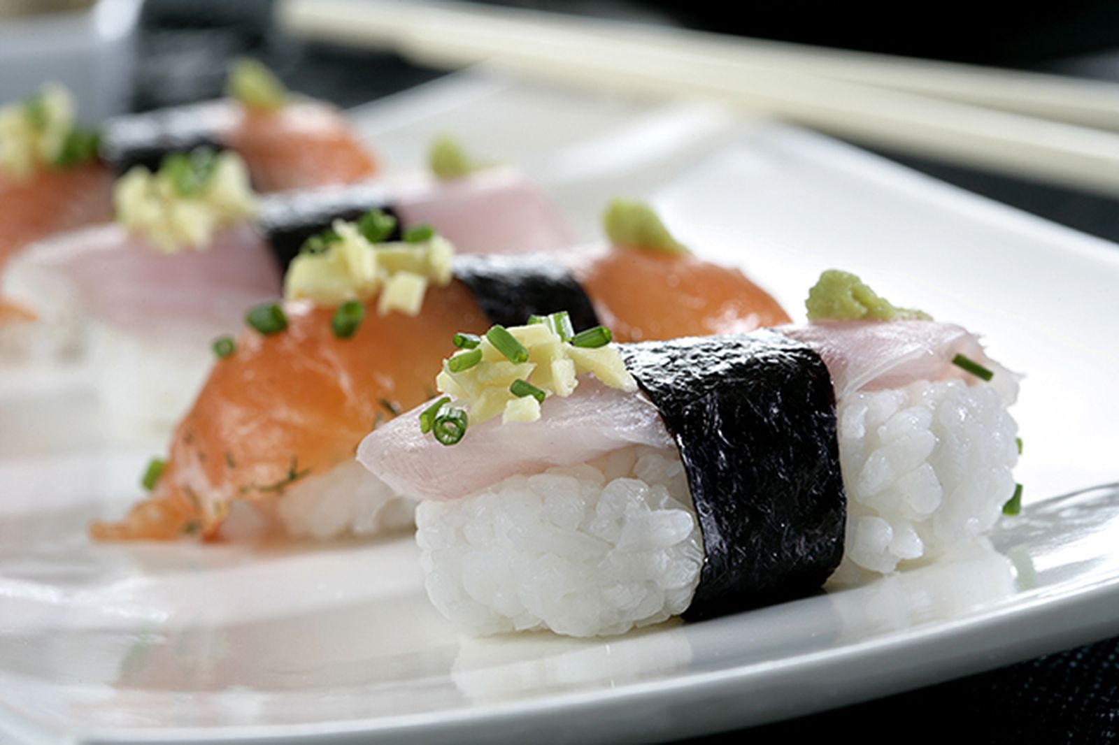 El sushi es una de las recetas japonesas, elaboradas con arroz, más deliciosas.