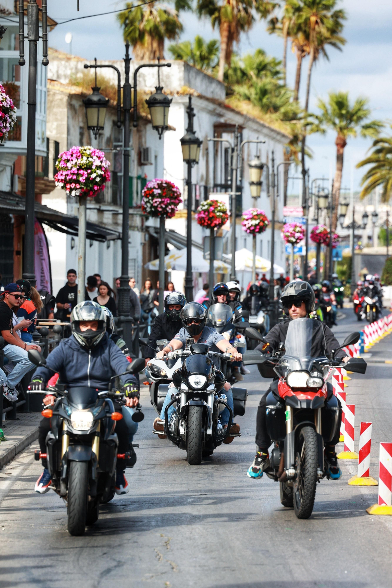 Las imágenes del viernes de Motorada en El Puerto por el Gran Premio de Motociclismo de Jerez 2024