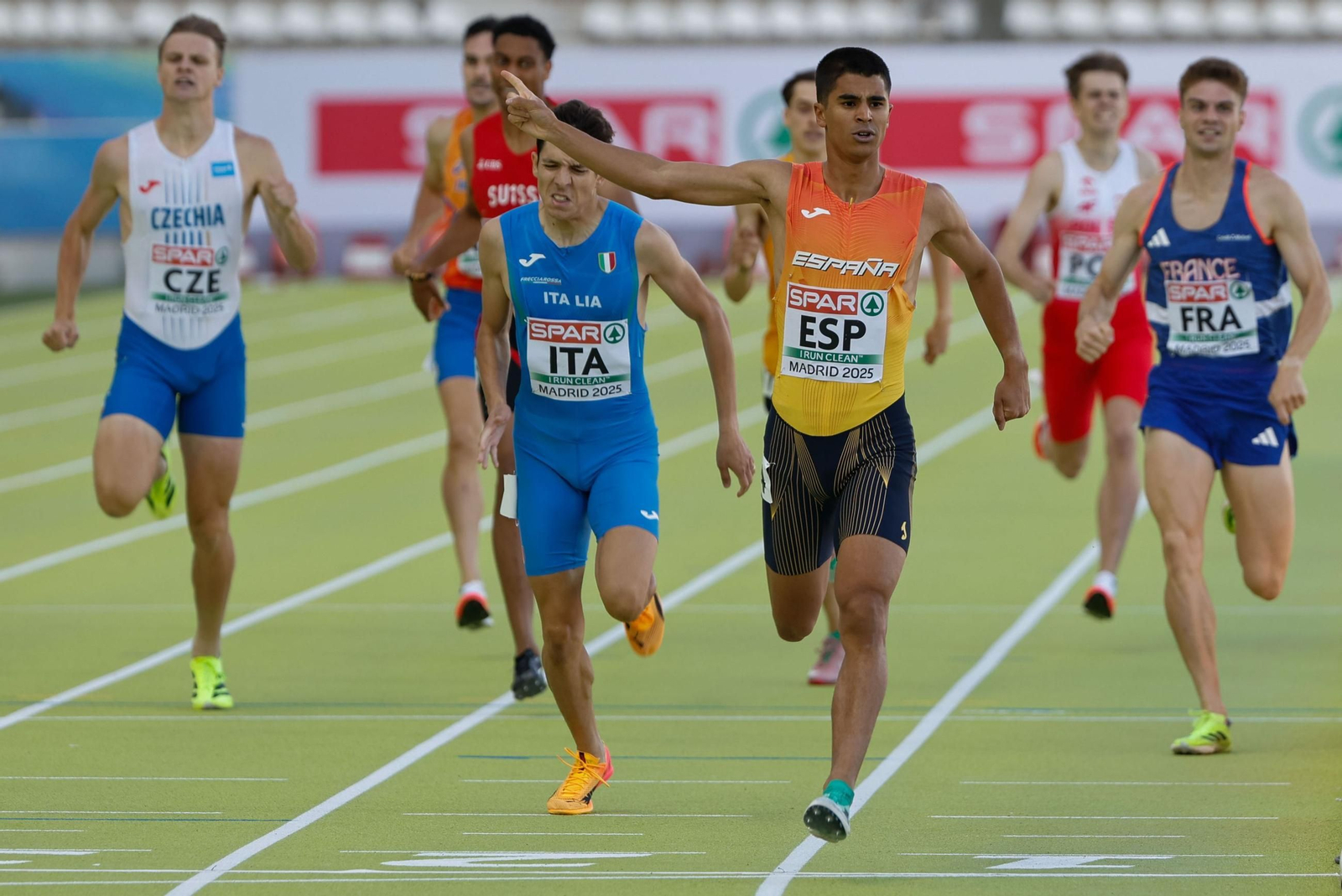 Un grupo de atletas durante una de las pruebas del pasado Europeo de Atletismo por equipos celebrado en Madrid.